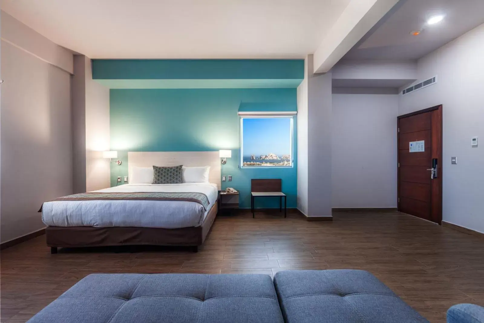 Living room, Bed in Comfort Inn & Suites Los Cabos