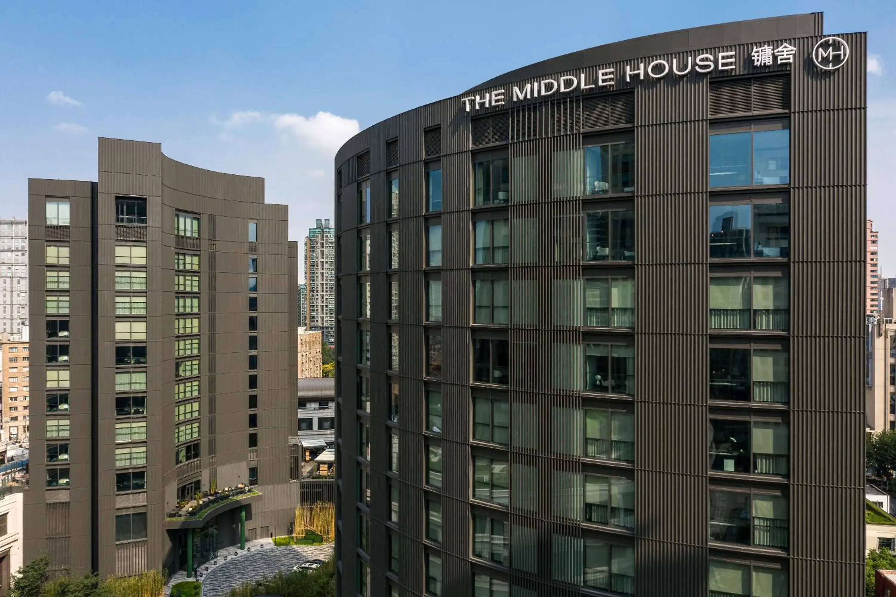 Property building in Upper House Shanghai - Former The Middle House Property building in Upper House Shanghai - Former The Middle House