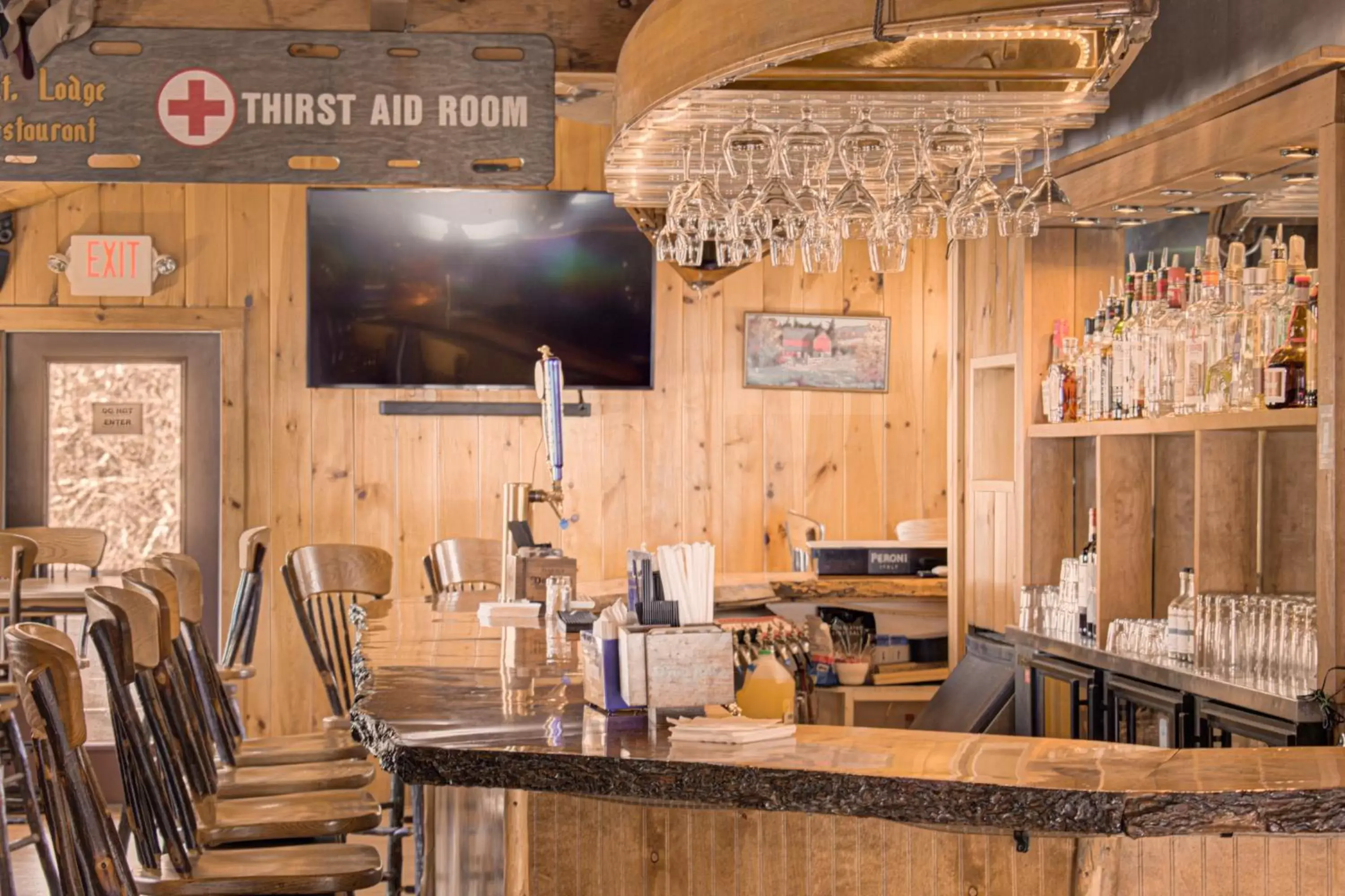 Lounge or bar, Restaurant/Places to Eat in North Creek Lodge at Gore Mountain
