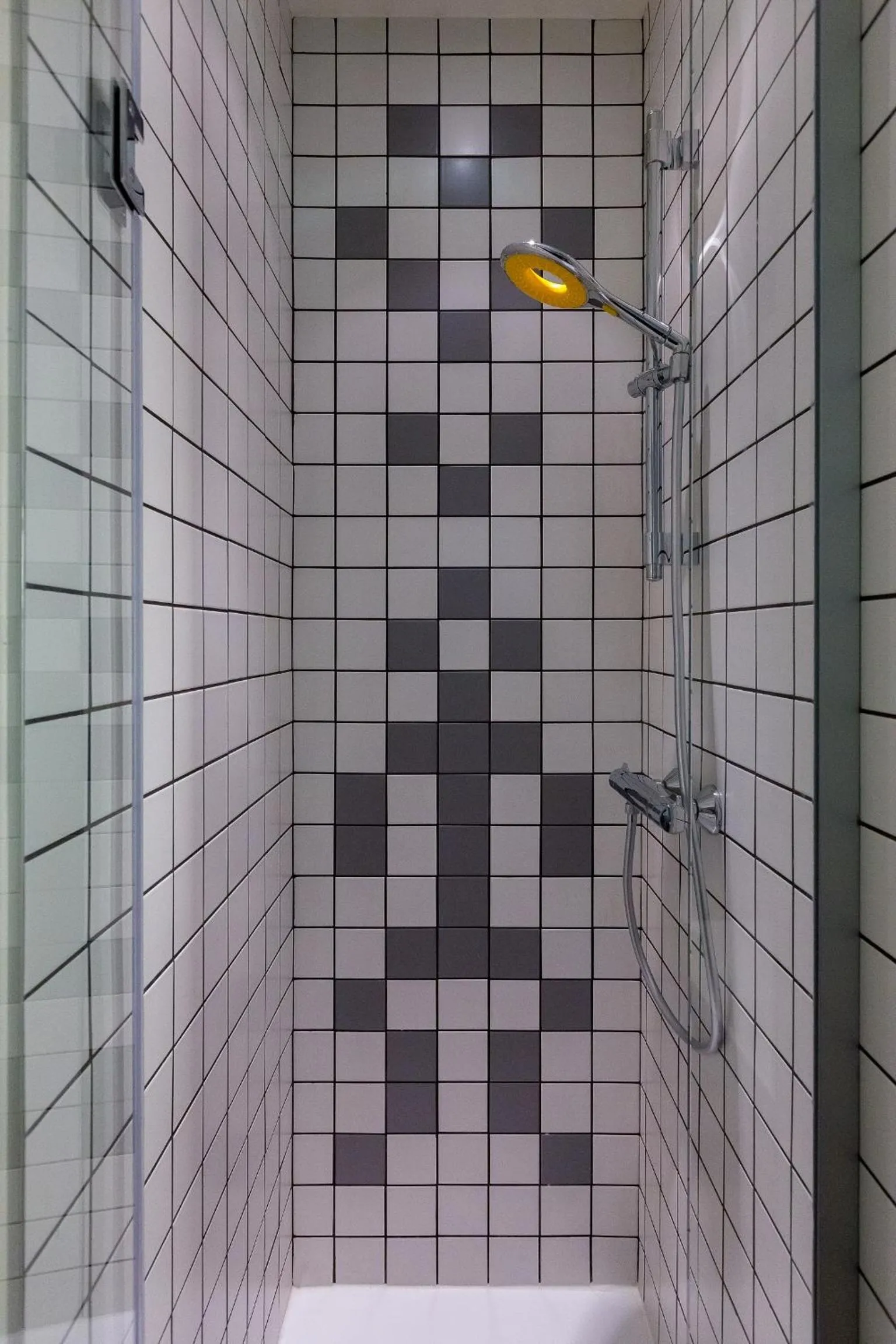 Bathroom in Ibis Styles Paris Place d'Italie - Butte Aux Cailles