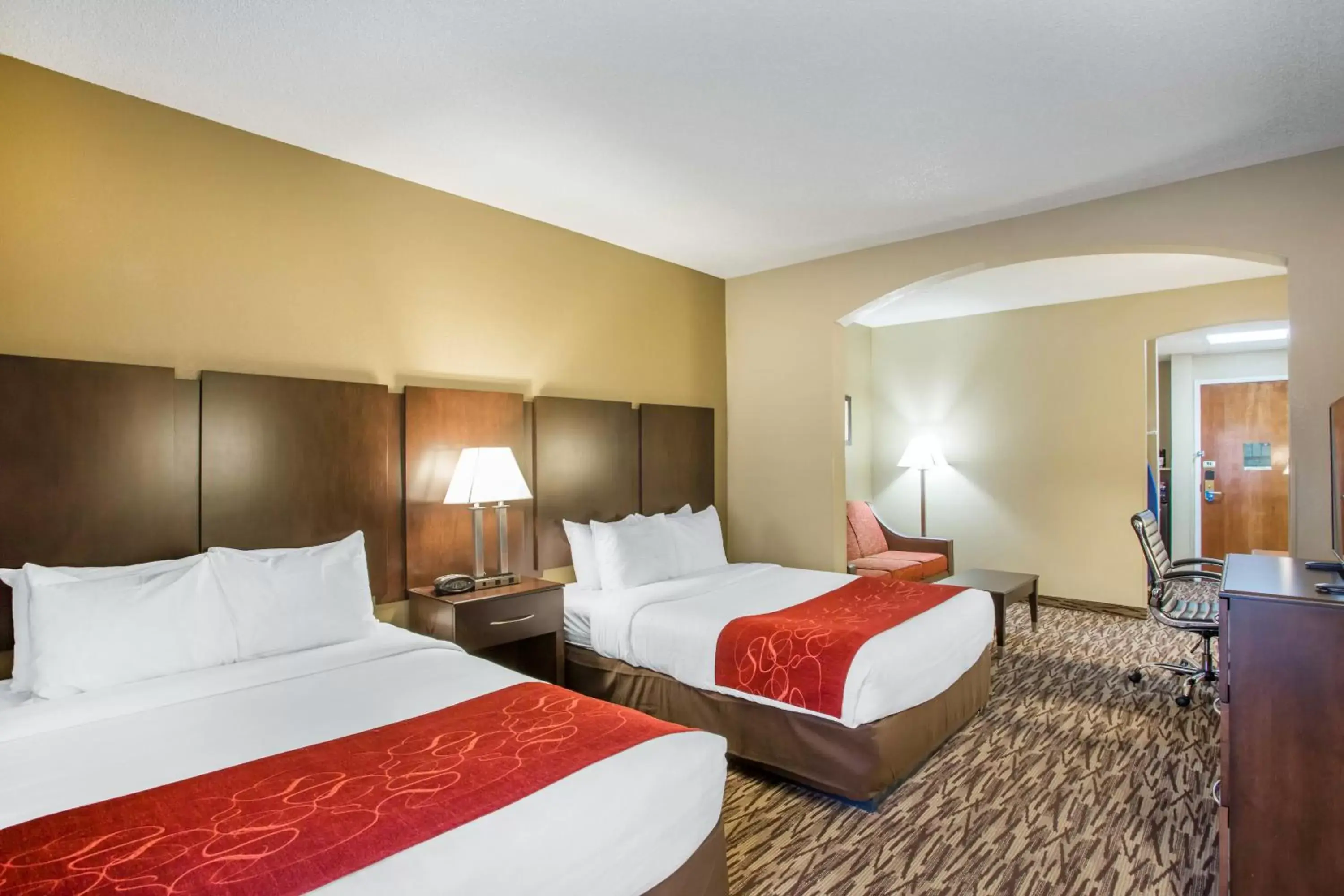 Queen Suite with Two Queen Beds - Disability Access/Non-Smoking in Comfort Suites Lebanon