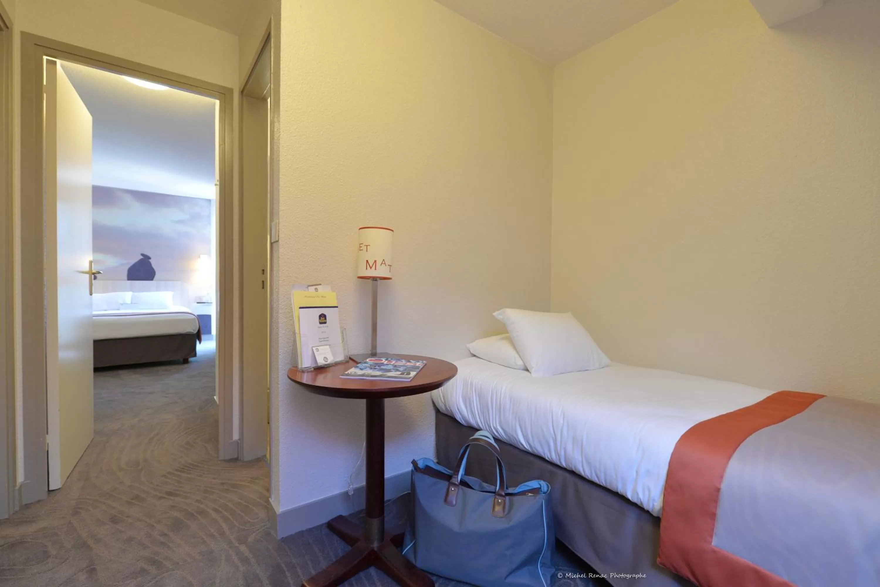 Bed in Best Western Auray le Loch