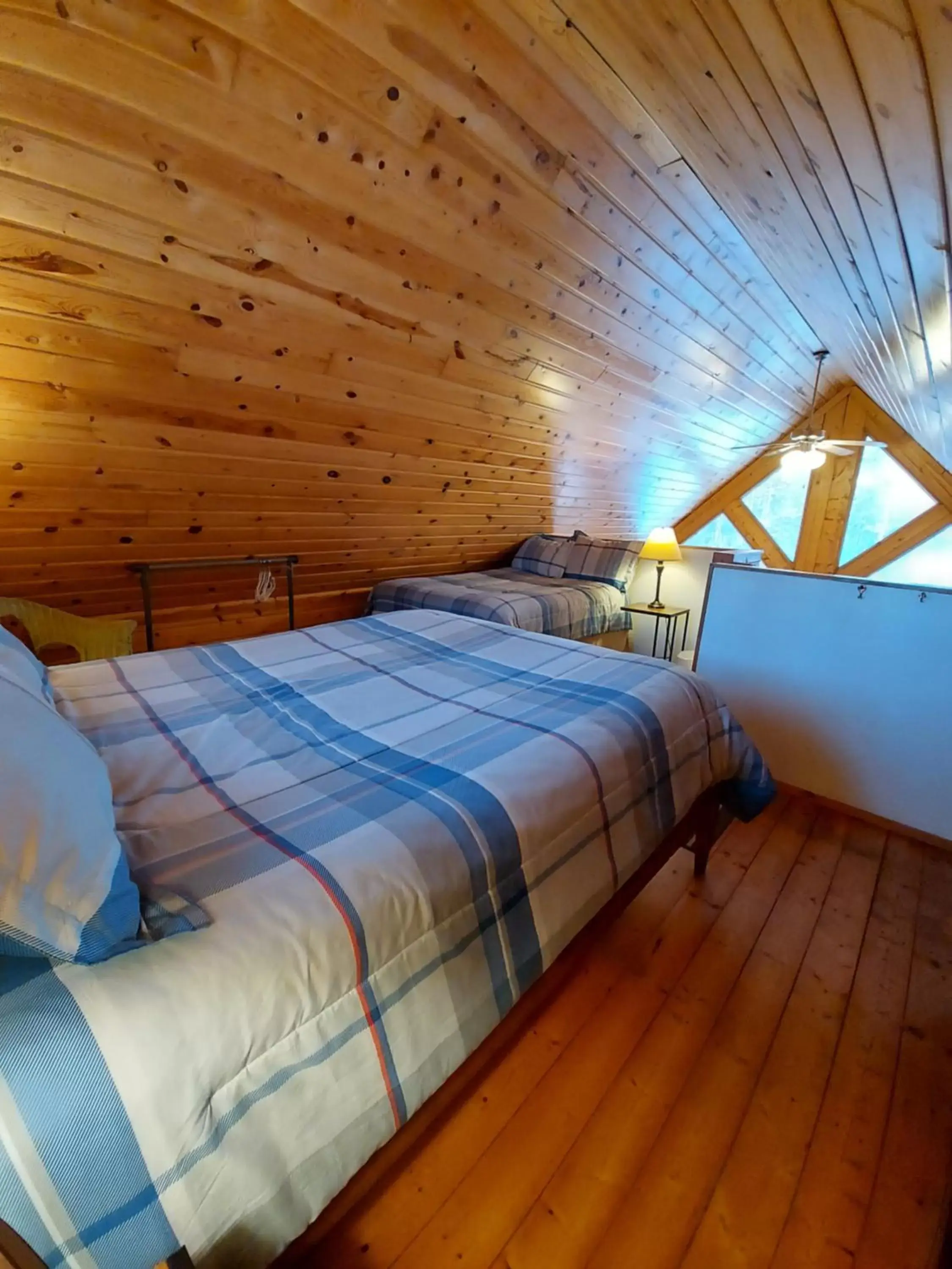 Bed in Hatcher Pass Cabins