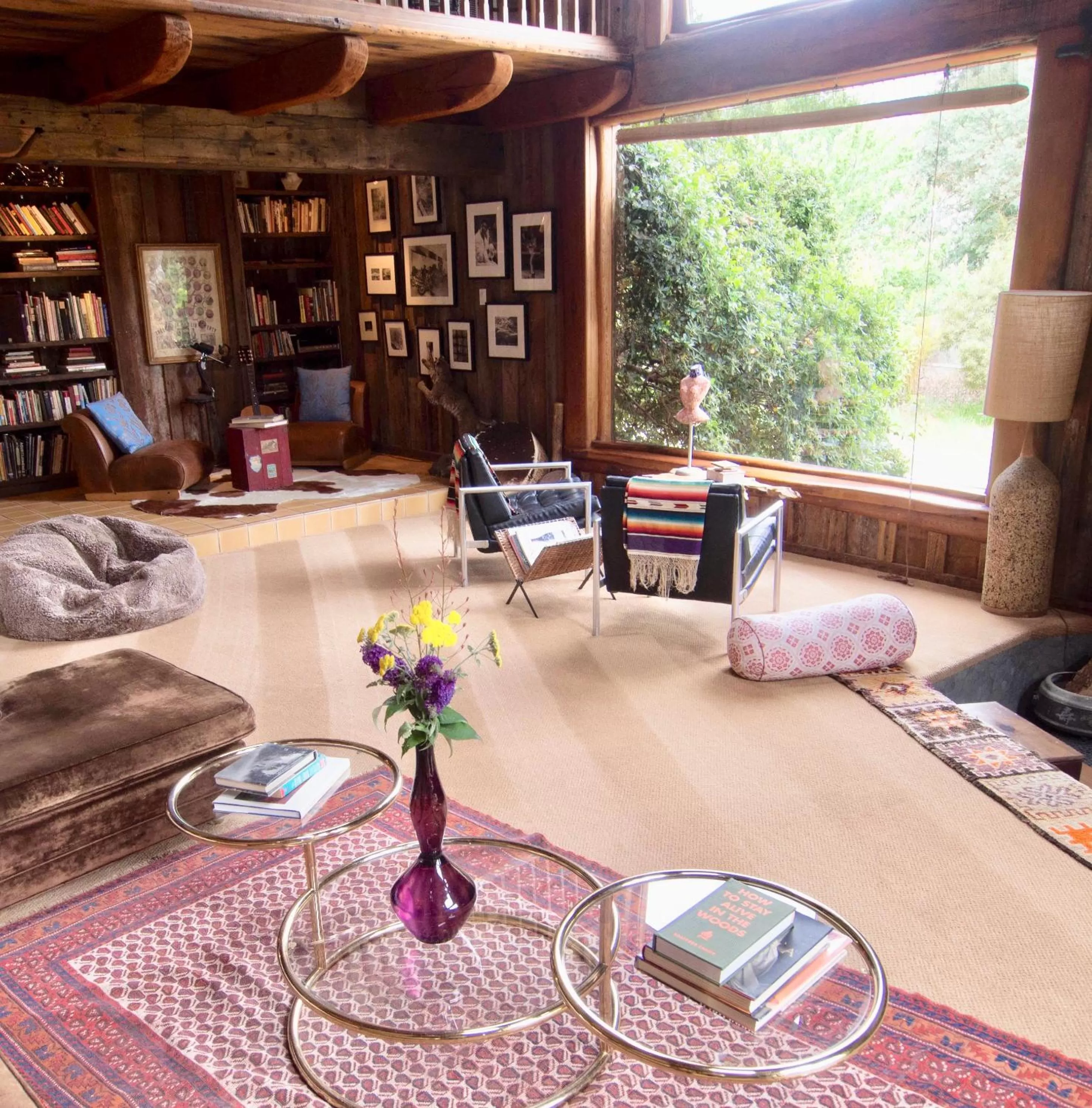 Decorative detail in Inn Paradiso