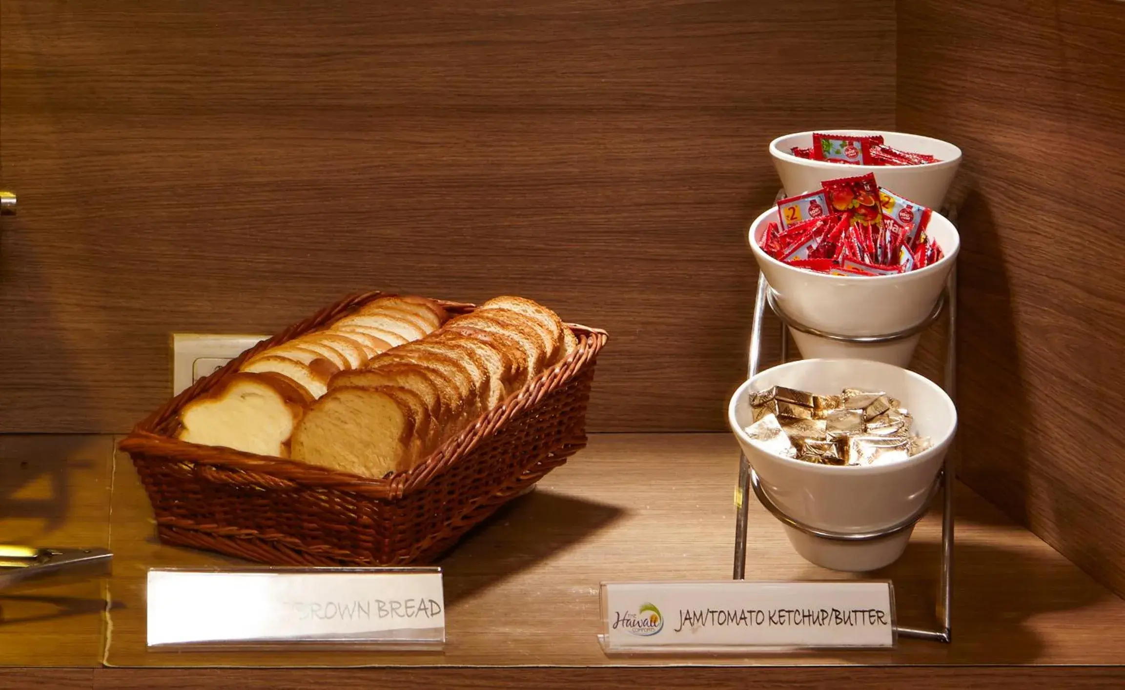 Buffet breakfast in The Hawaii Comforts Panjim Buffet breakfast in The Hawaii Comforts Panjim