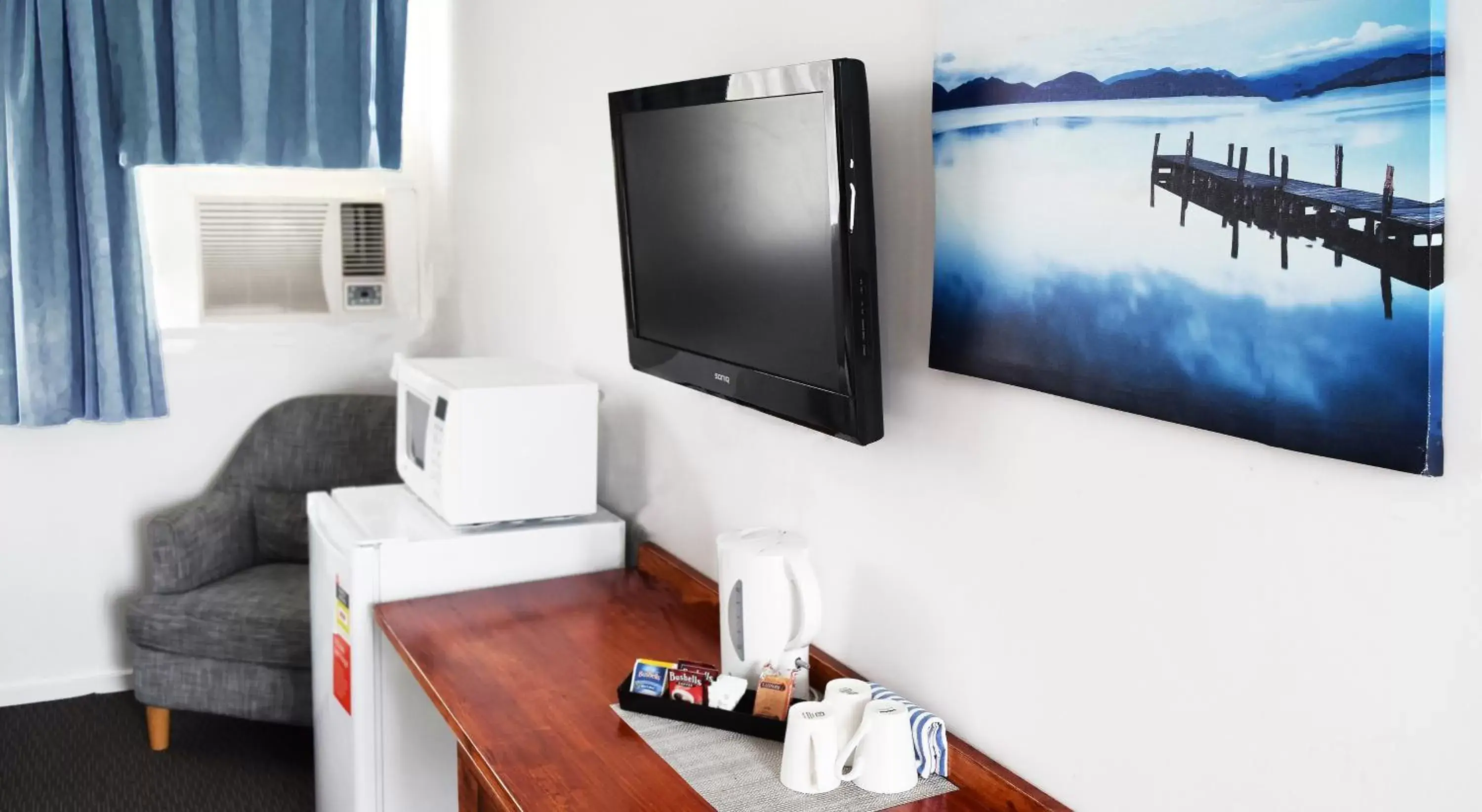 TV and multimedia, TV/Entertainment Center in Tamworth City Motel