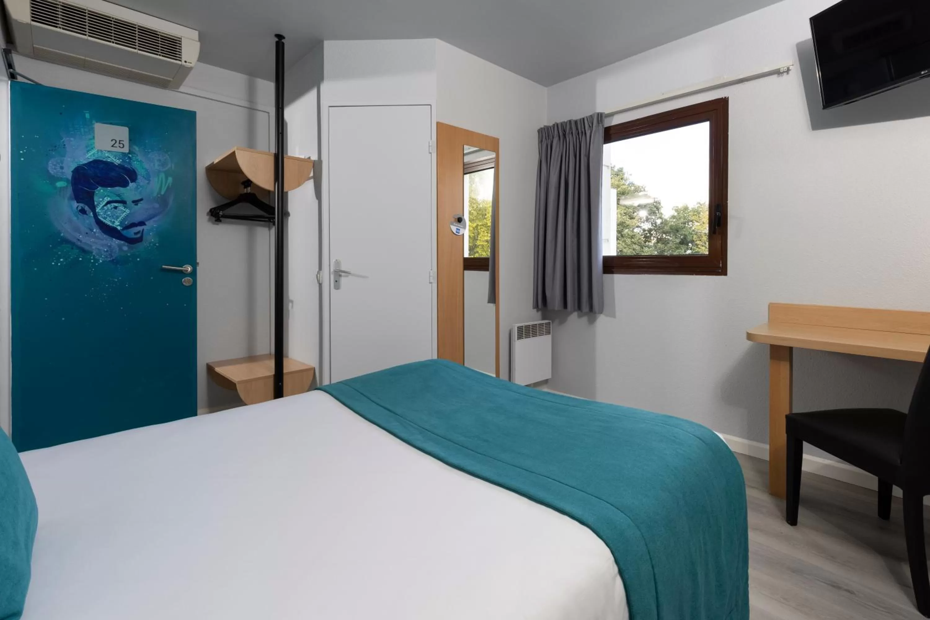 Bed in The Originals Access, Hôtel Innostar