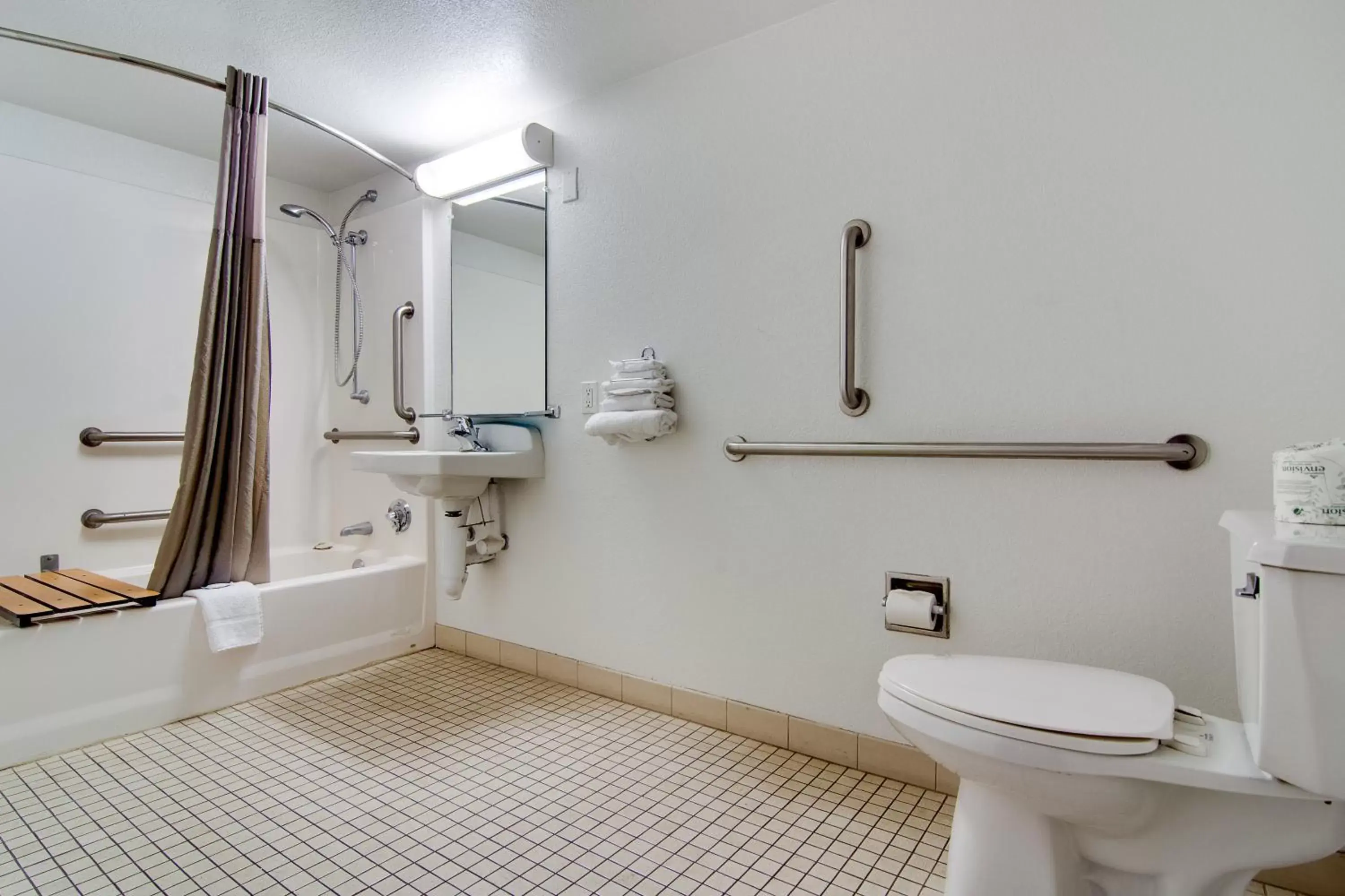 Bathroom in Motel 6-Eloy, AZ - Casa Grande
