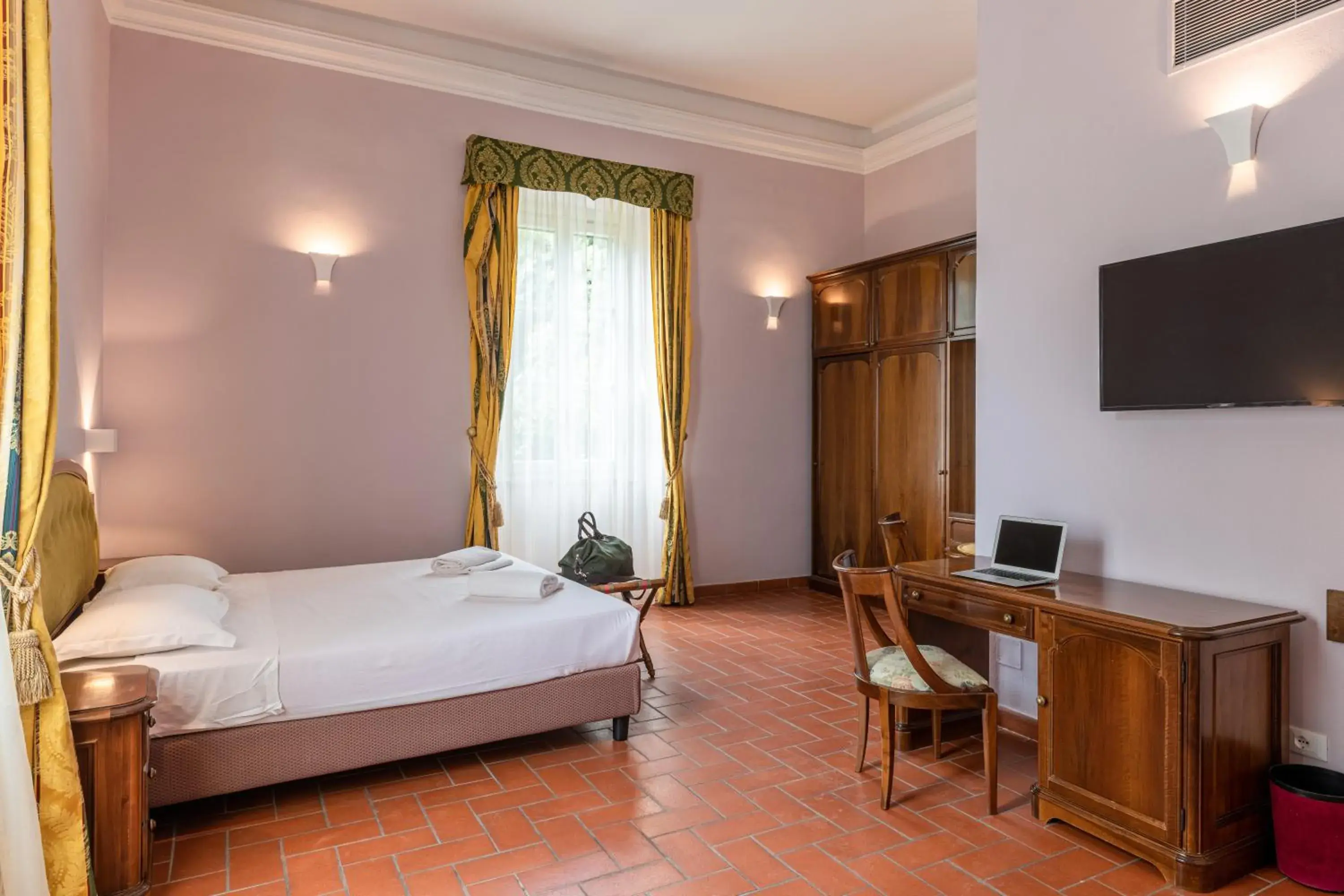 Photo of the whole room in Hotel Villa San Michele