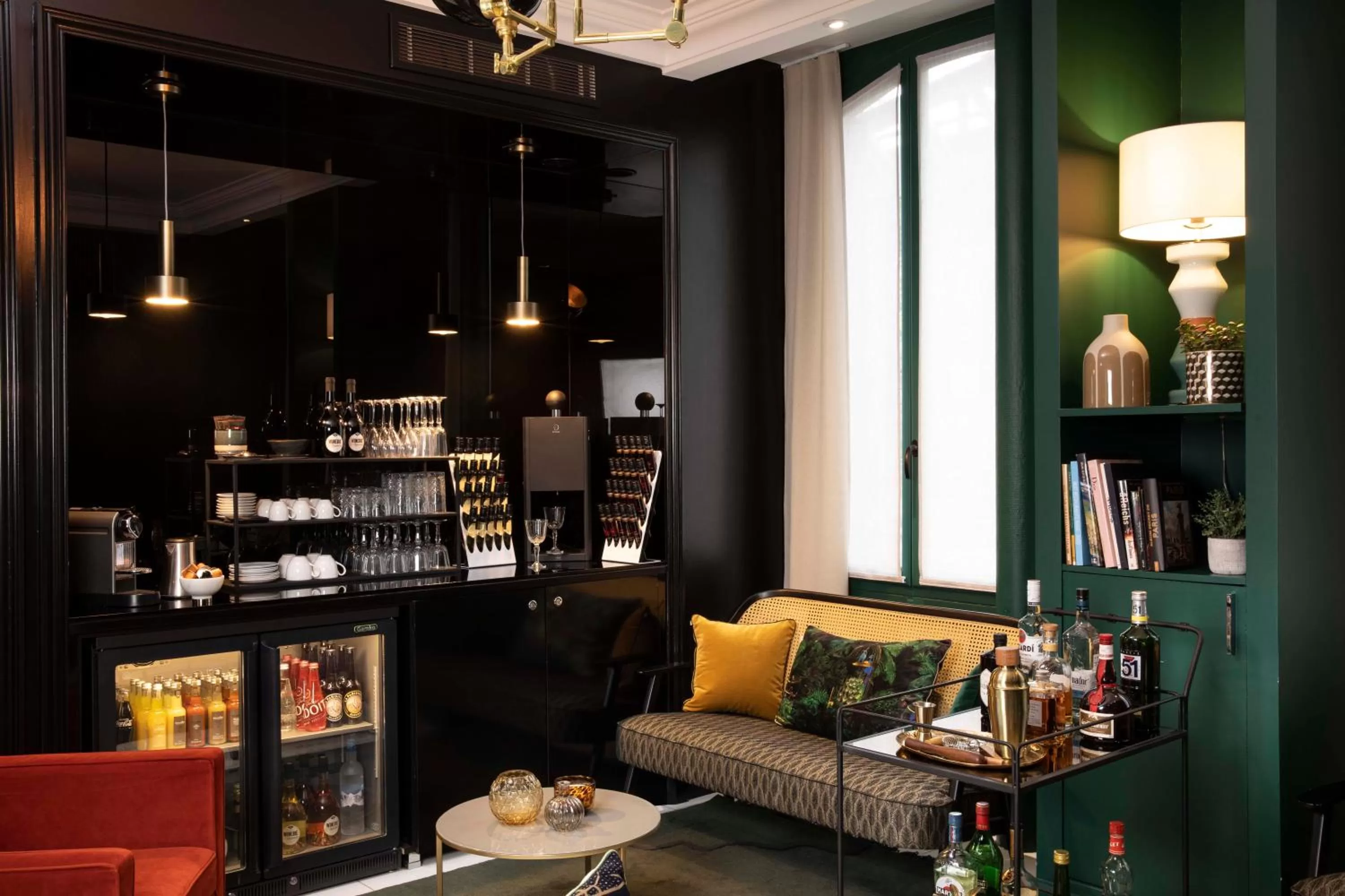 Lounge or bar in First Hotel Paris Tour Eiffel