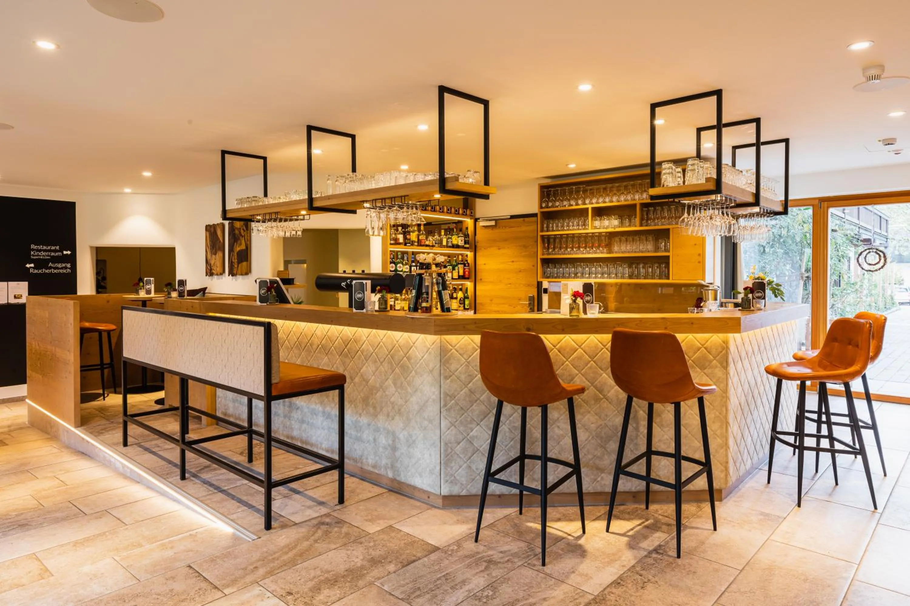 Lounge or bar in HELDs Vitalhotel