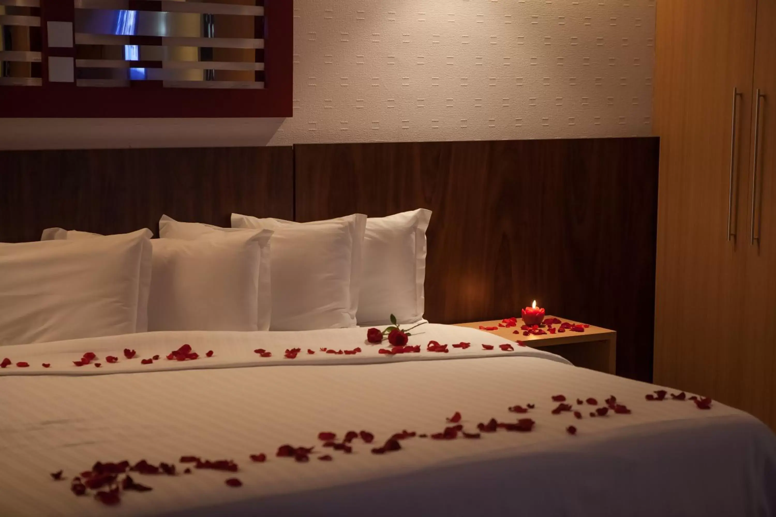 Bed in Ramada Hotel & Suites Lagoa Santa By Wyndham Bed in Ramada Hotel & Suites Lagoa Santa By Wyndham