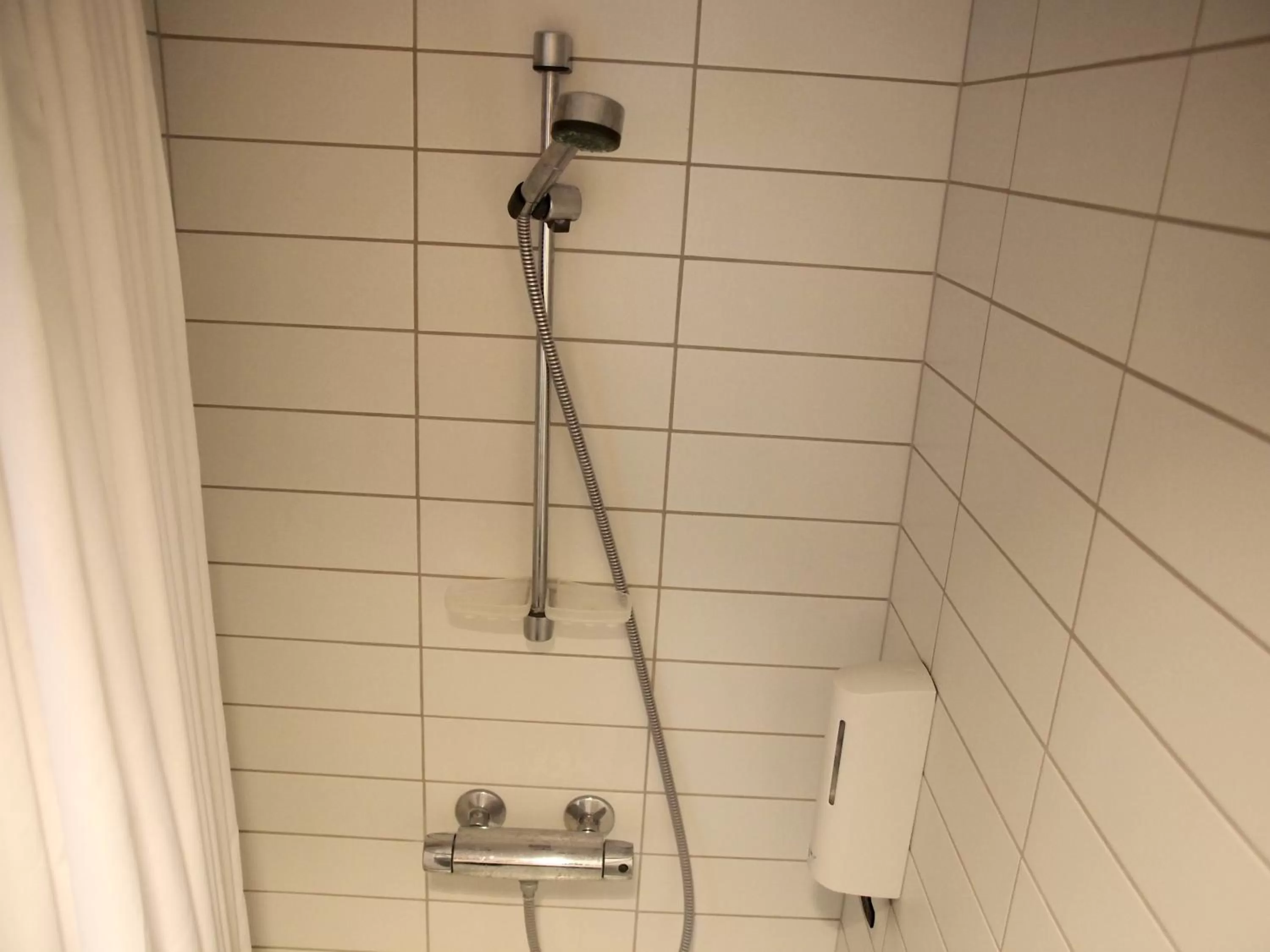 Bathroom in DBU Hotel & Kursuscenter