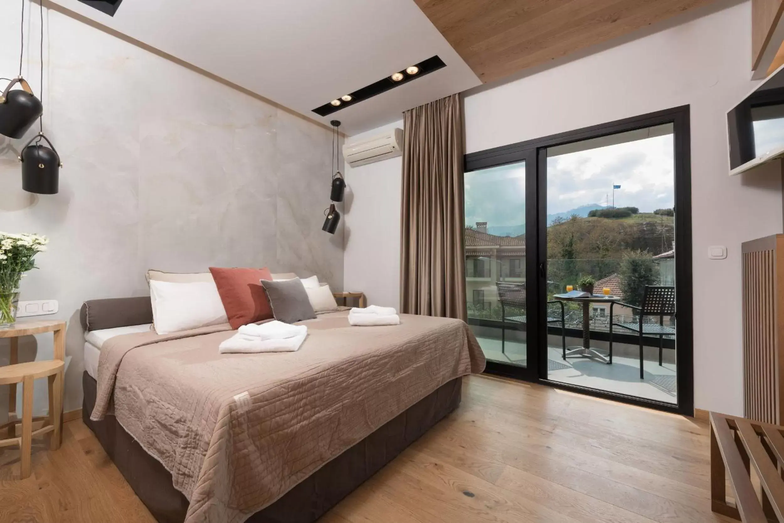 The Modern Room in Tsikeli Boutique Hotel Meteora - Adults Friendly