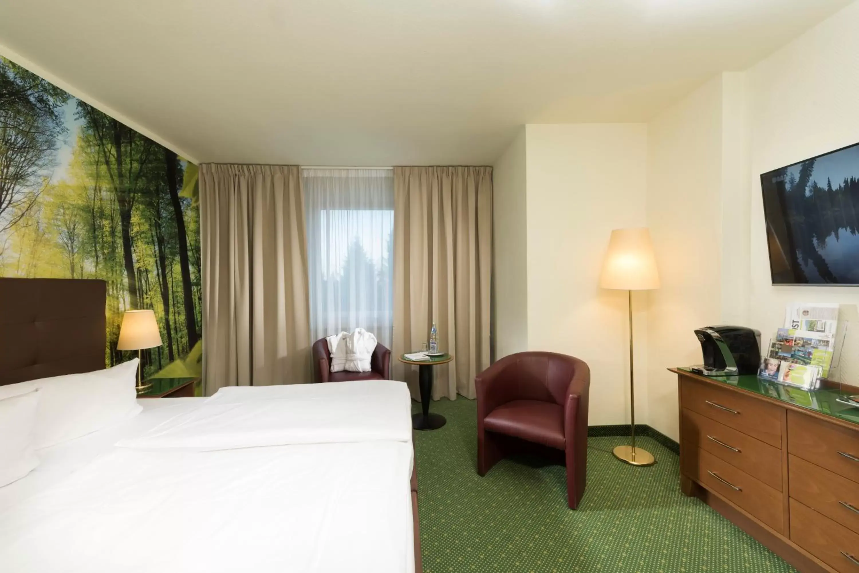 Photo of the whole room, Bed in AHORN Waldhotel Altenberg Photo of the whole room, Bed in AHORN Waldhotel Altenberg