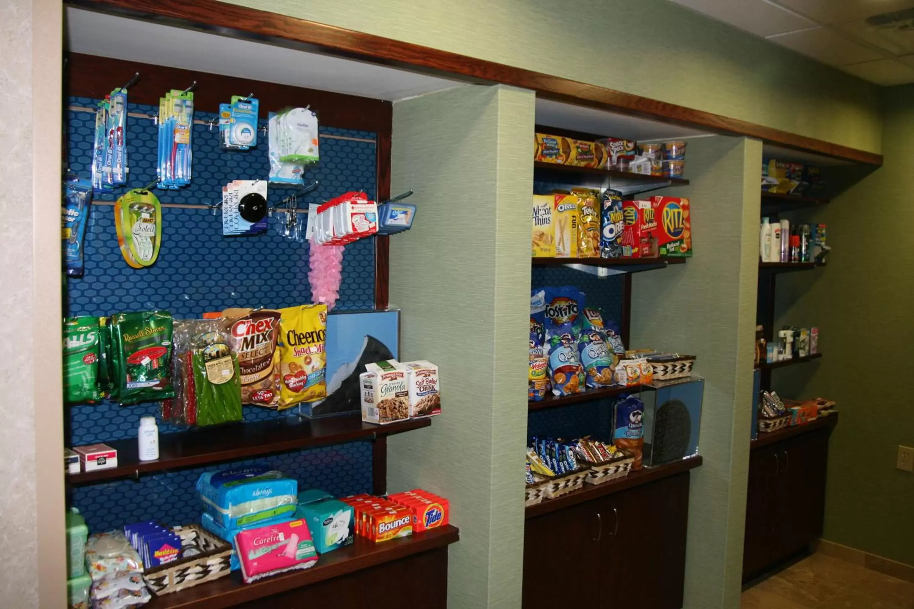 Restaurant/places to eat in Hampton Inn & Suites Cleveland-Mentor Restaurant/places to eat in Hampton Inn & Suites Cleveland-Mentor