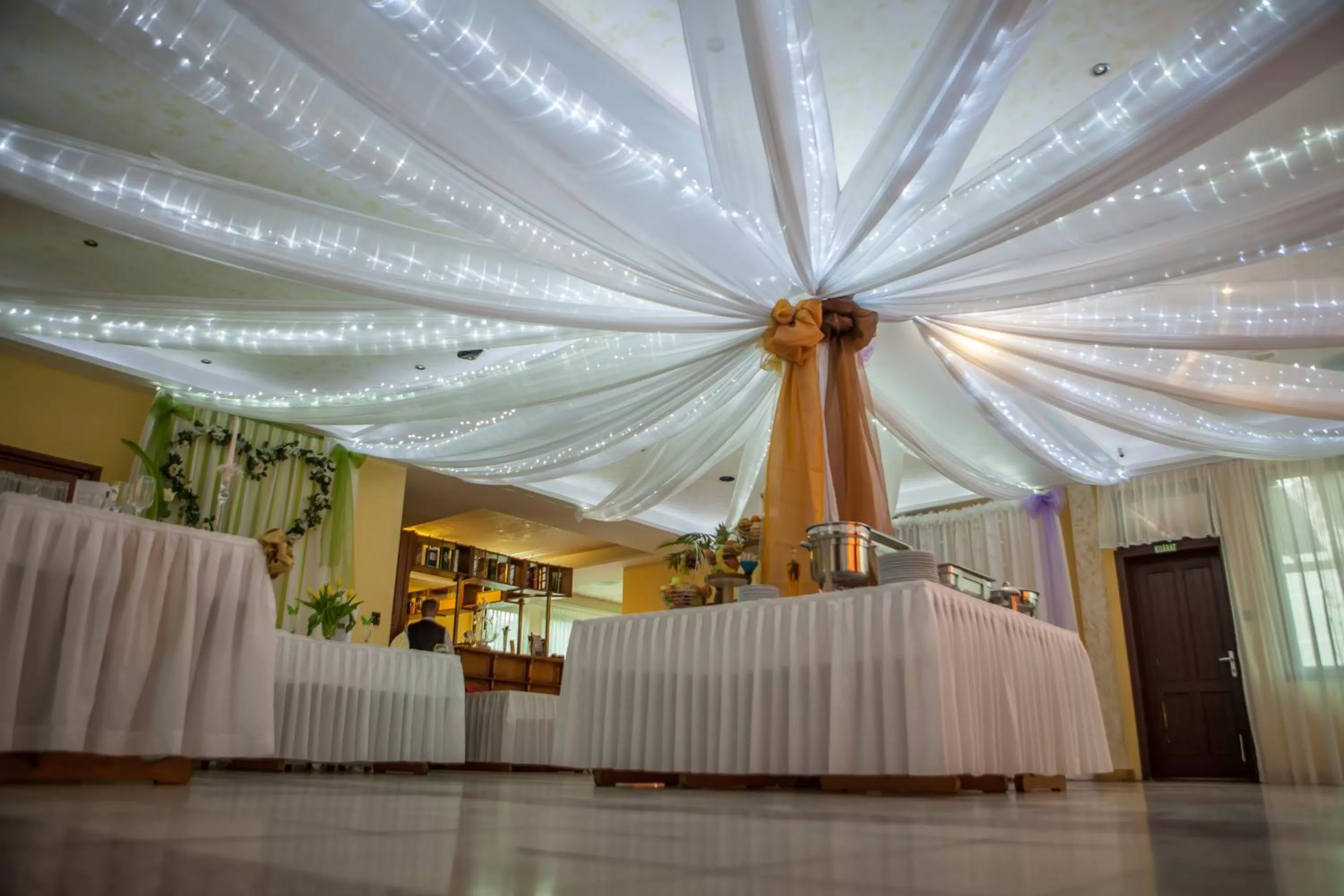 Restaurant/places to eat in Sztár Motel Étterem