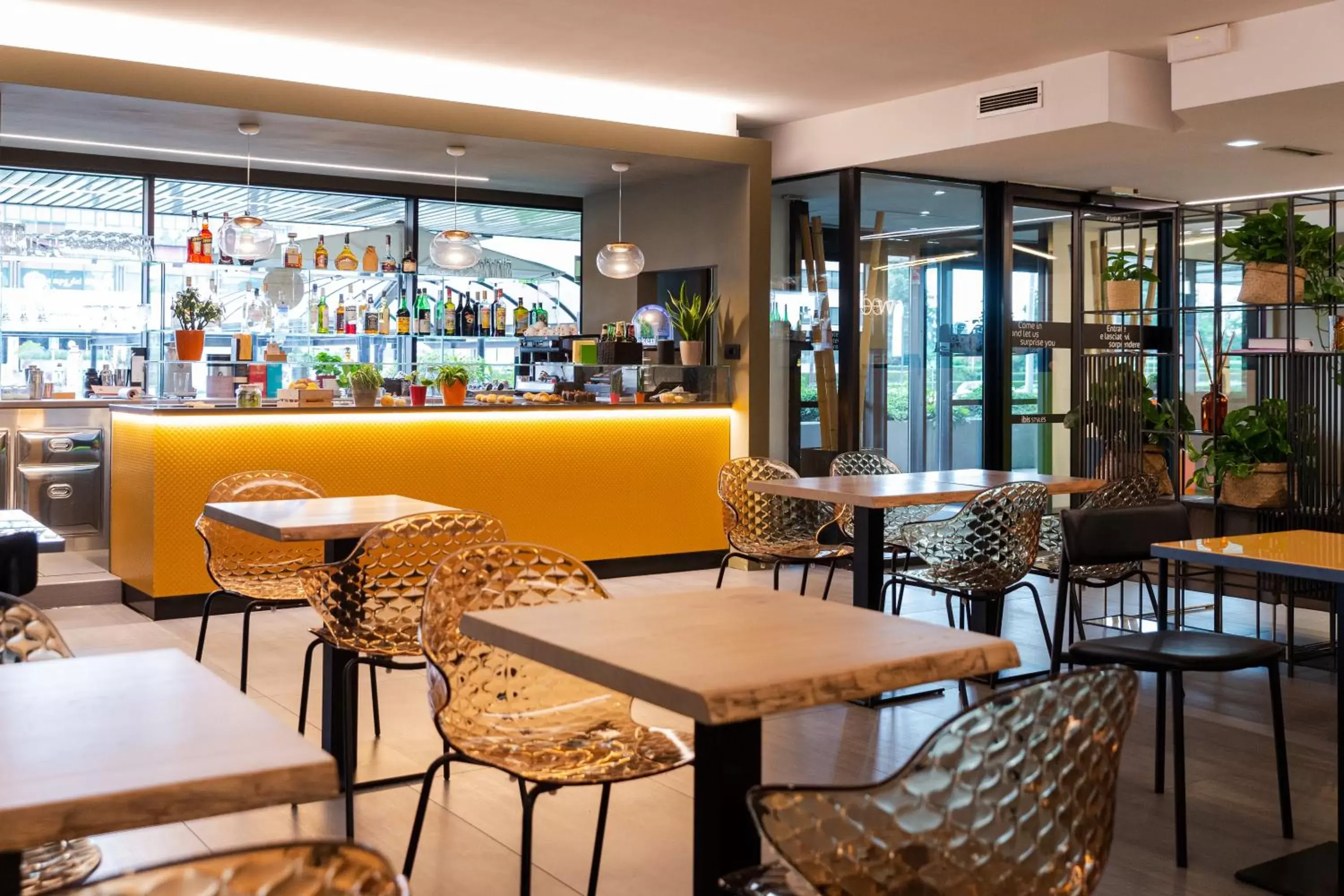 Lounge or bar, Lounge/Bar in Mercure Milano Agrate Brianza