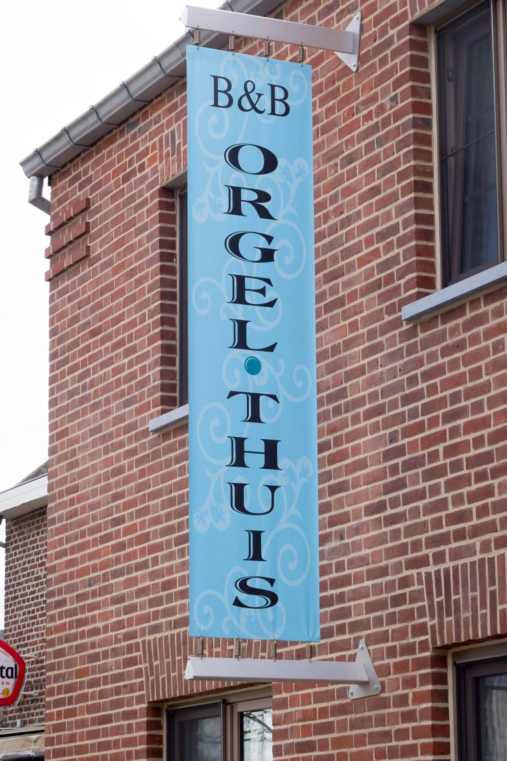Facade/entrance in B&B Orgel Thuis