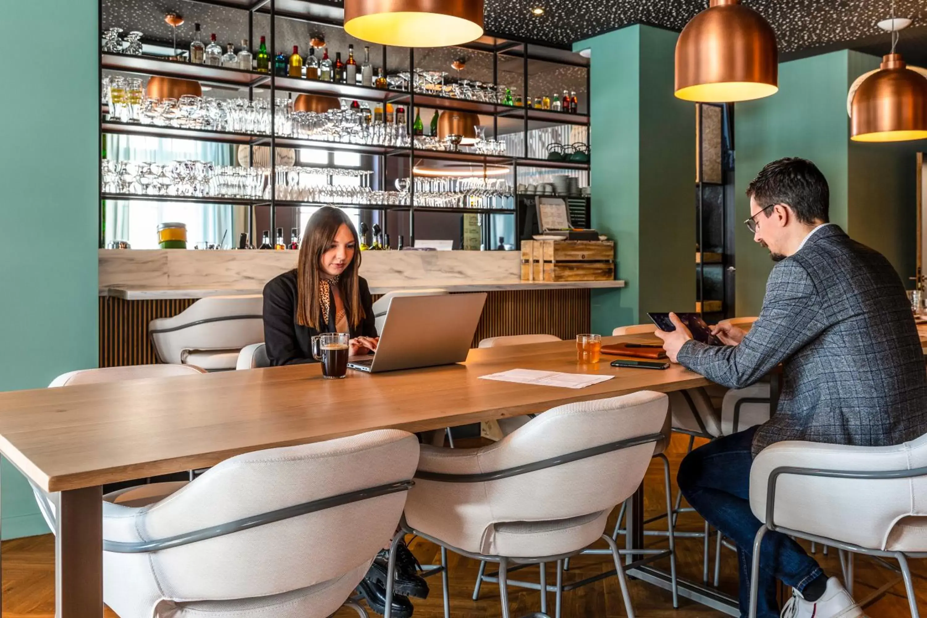 Lounge or bar in Mercure Saint Omer Centre Gare