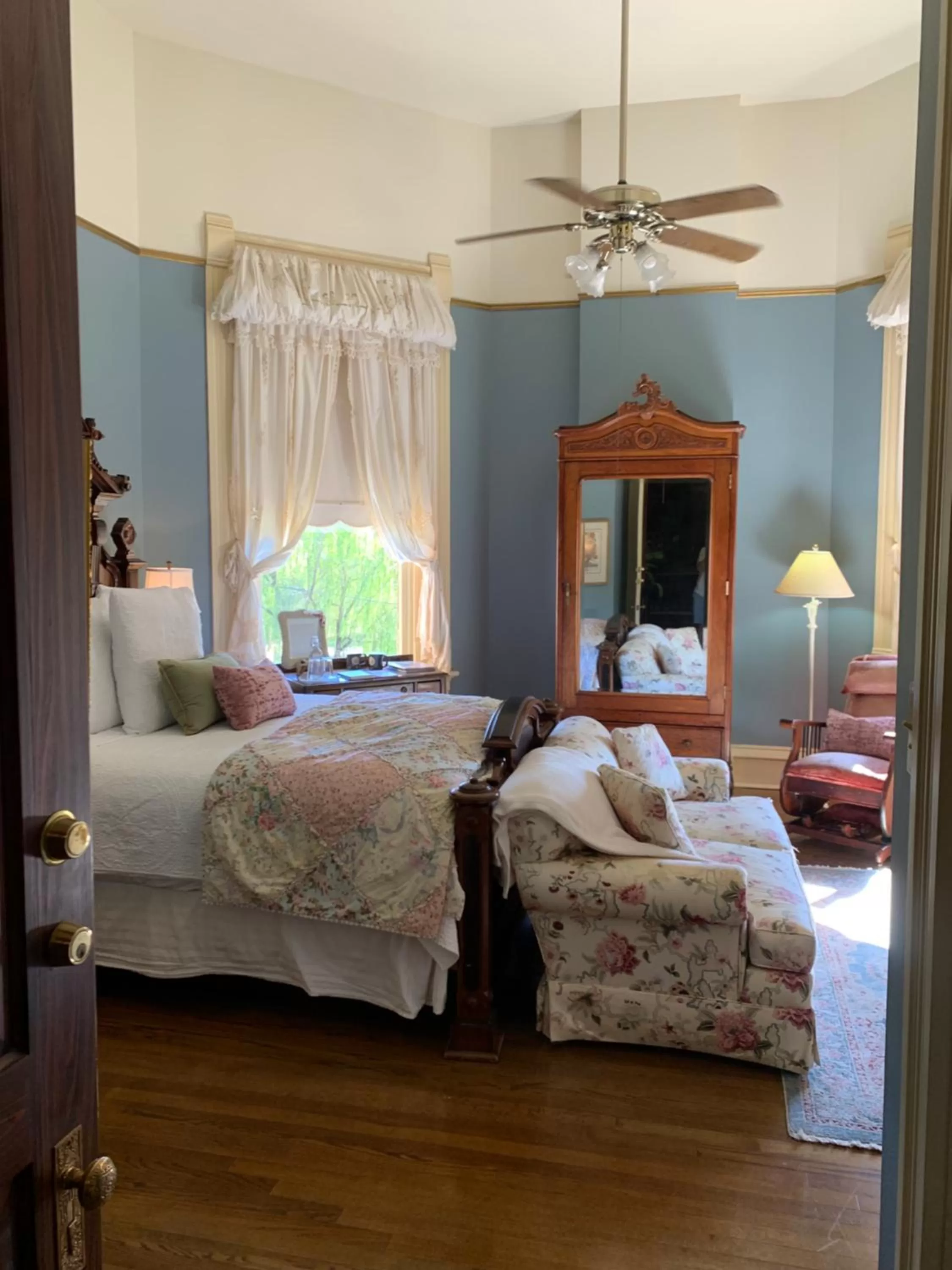 Bedroom, Bed in The Empress of Little Rock