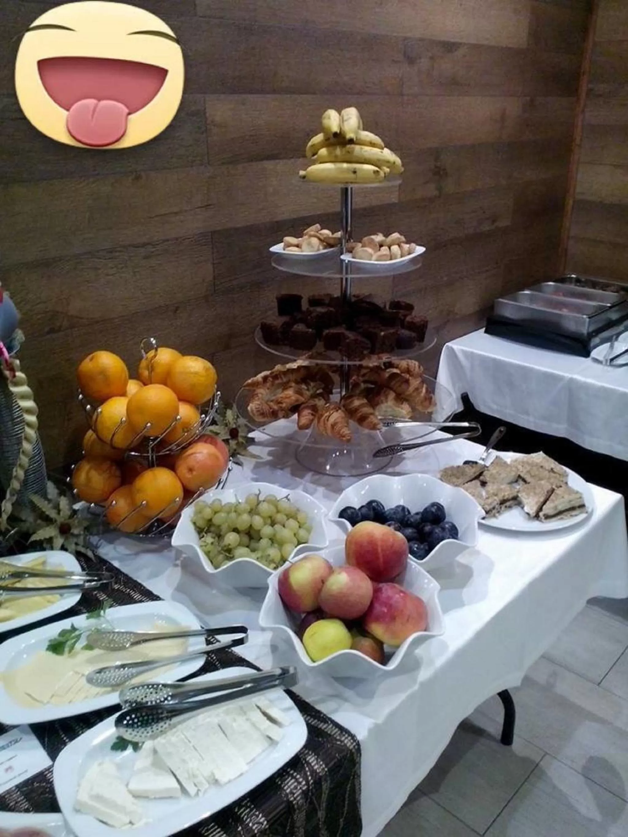 Buffet breakfast in Park Hotel Asenevtsi