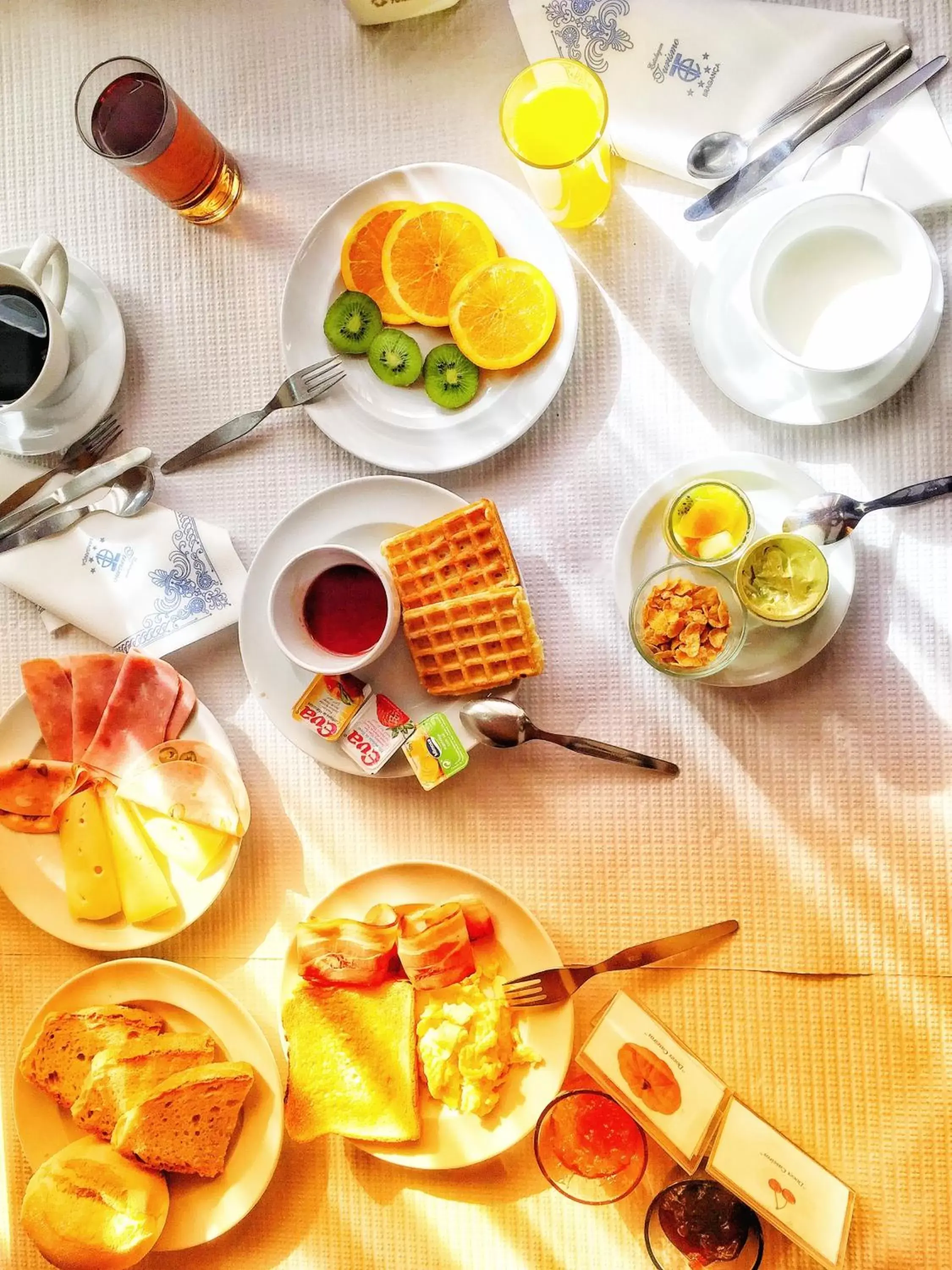 Buffet breakfast, Breakfast in Hotel Estalagem Turismo