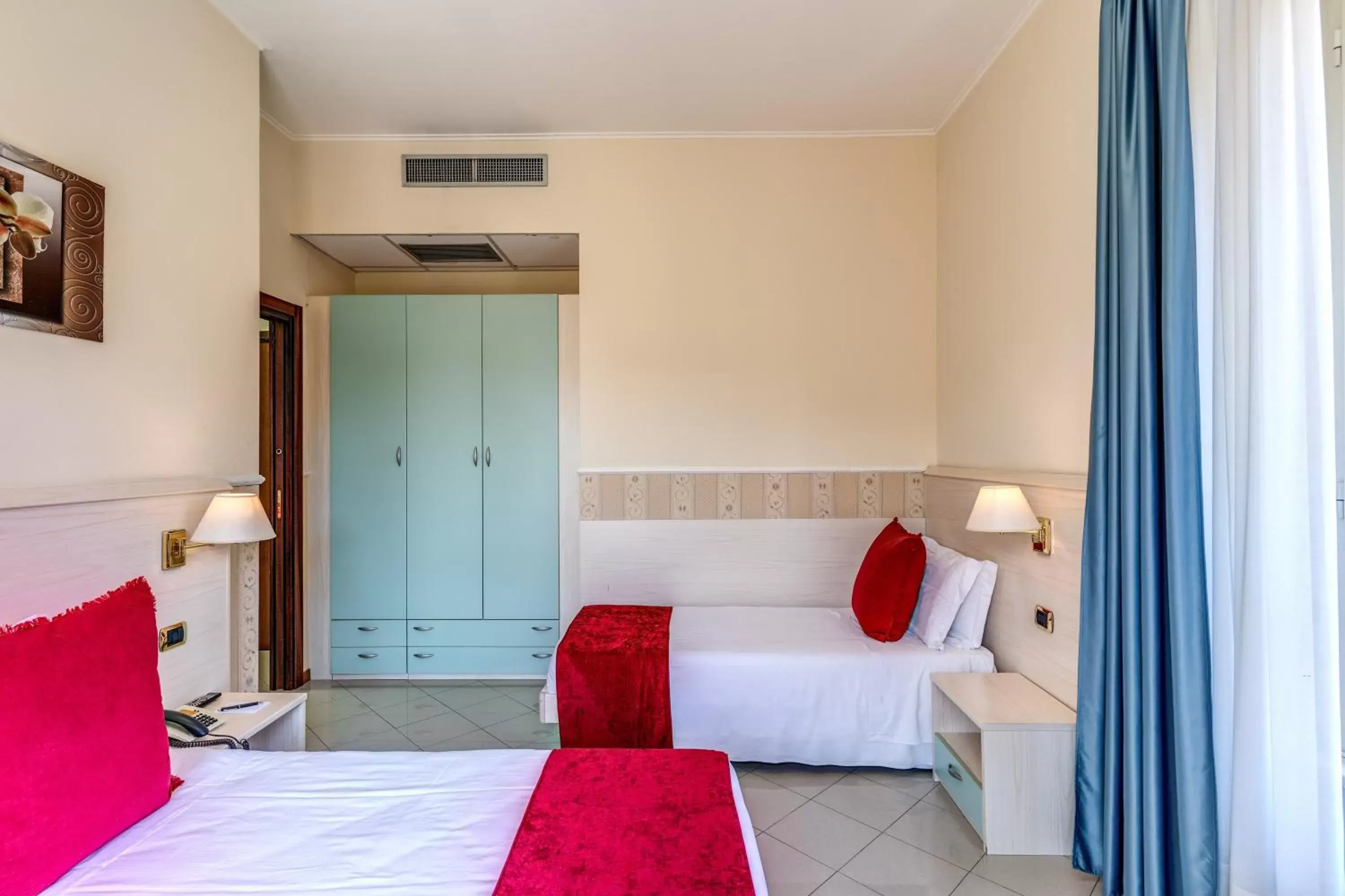 Bed in Hotel Ottaviano Augusto