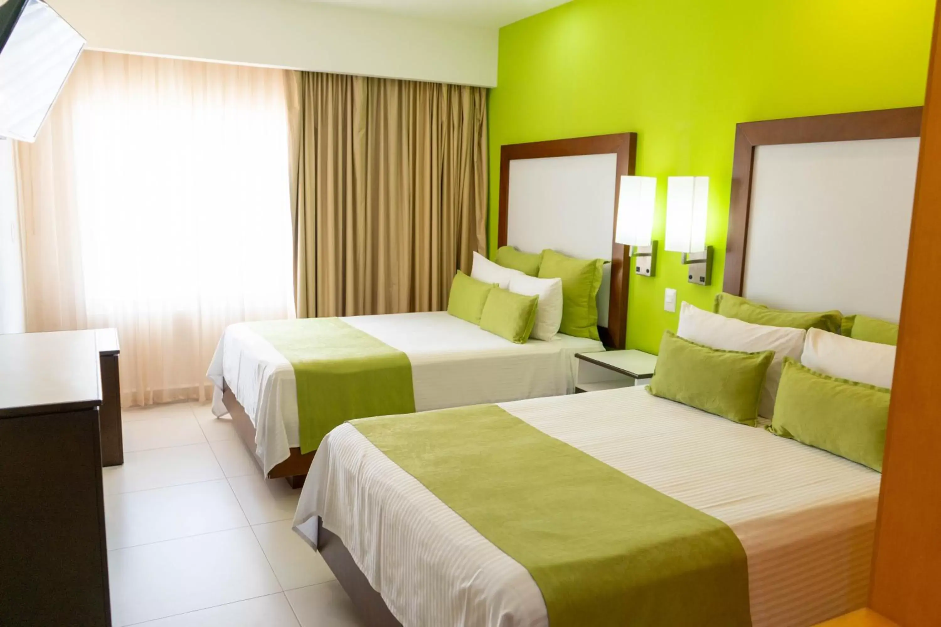 Bed in Cancun Bay Resort - All Inclusive