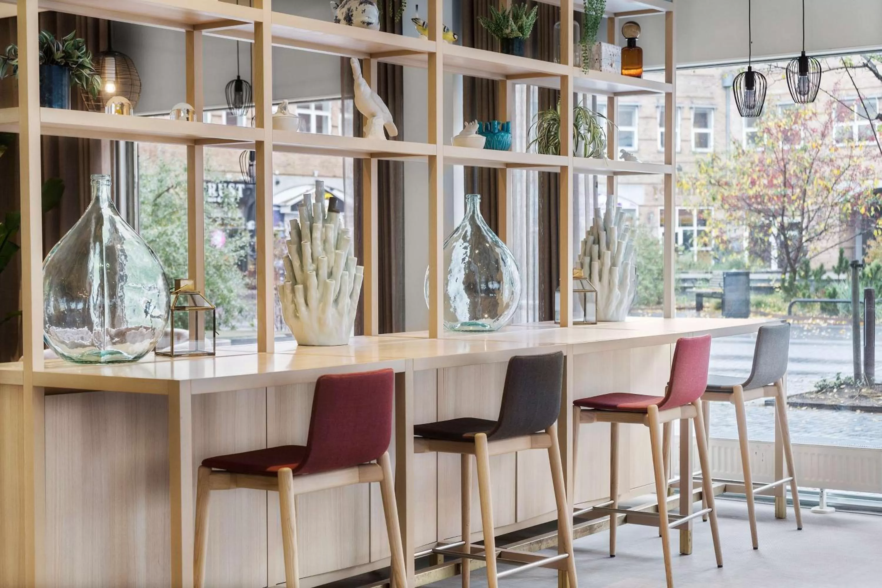 Lobby or reception in Best Western Plus Airport Hotel