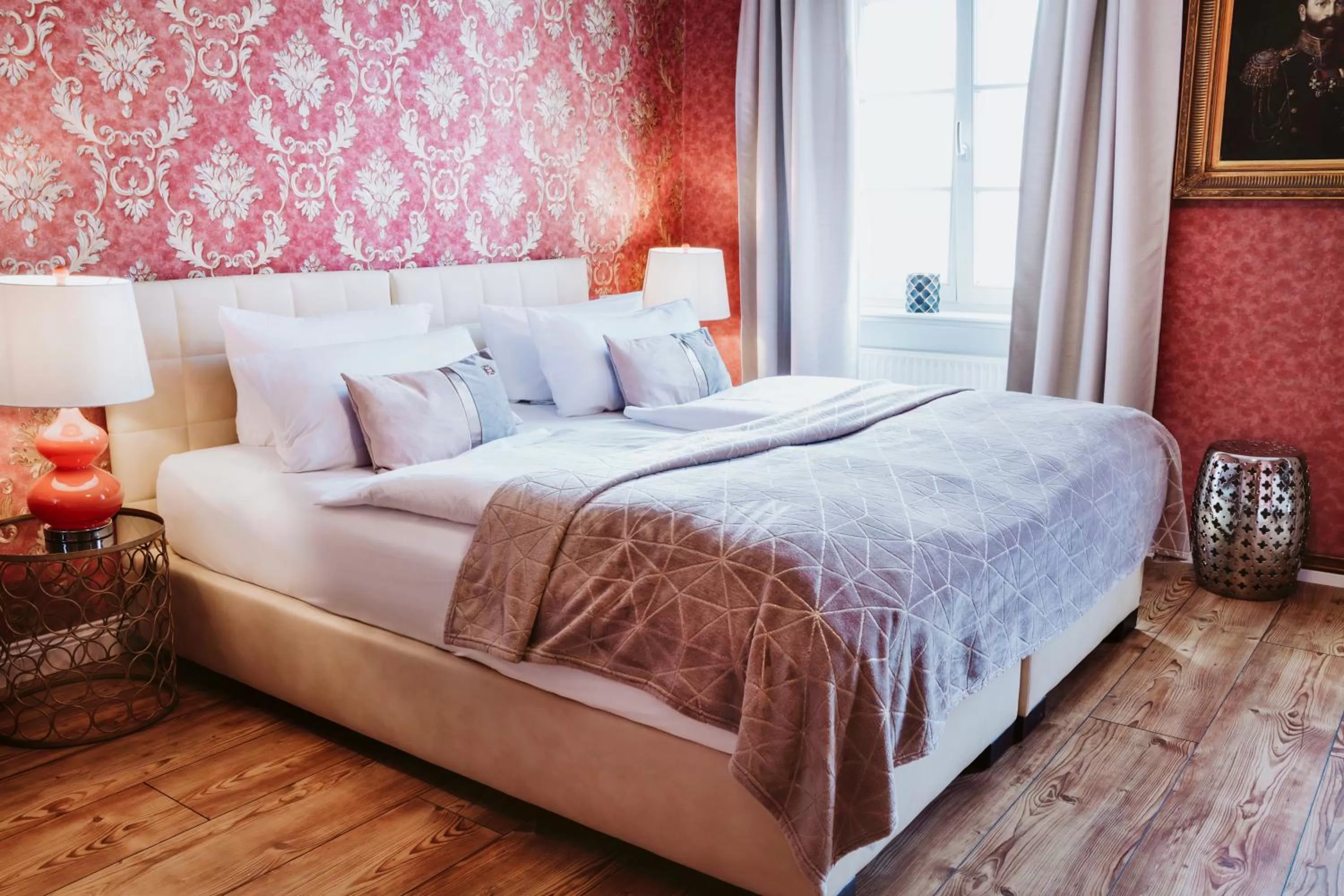 Photo of the whole room, Bed in THE GATE GARDEN Hotel