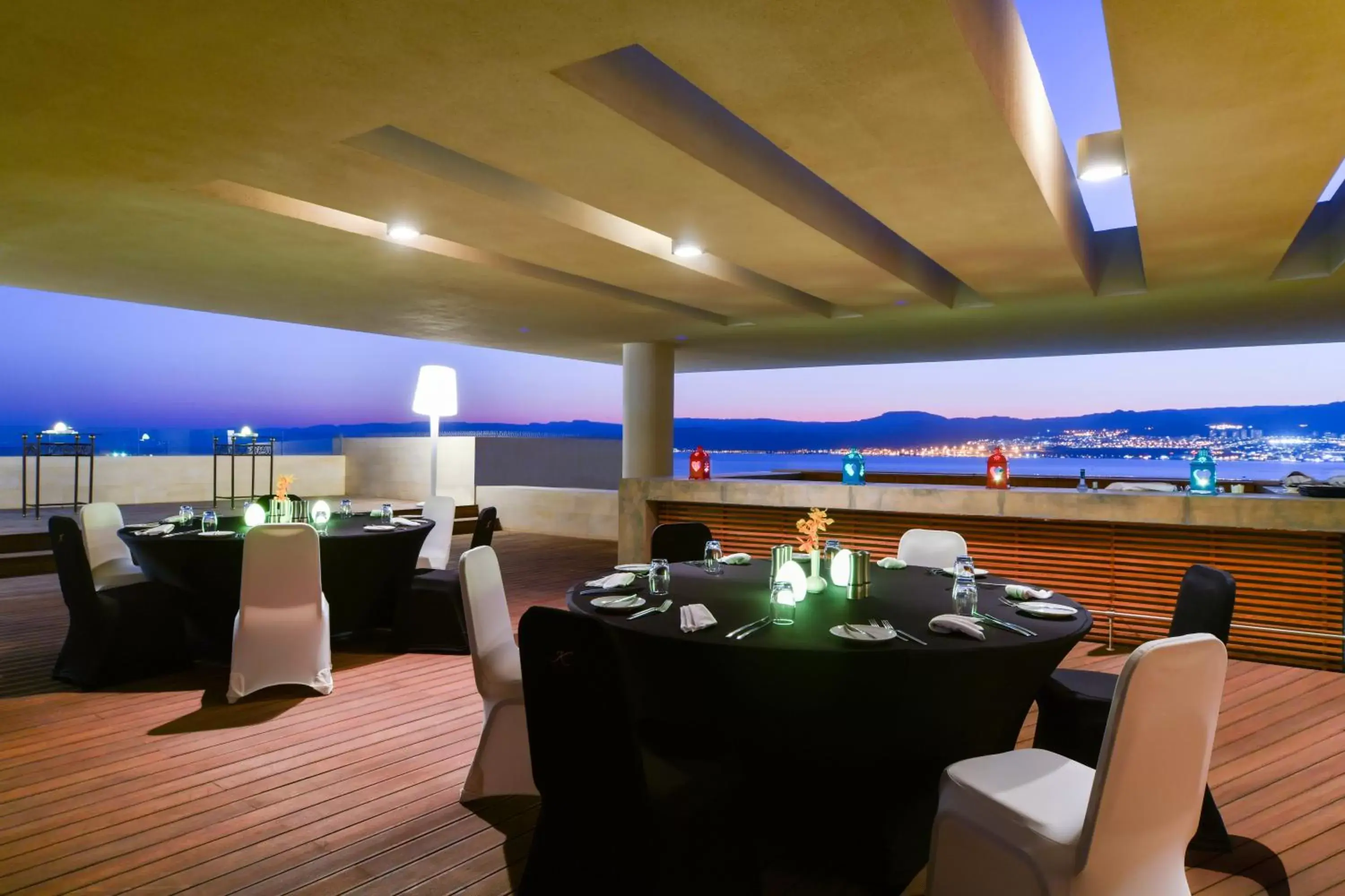 Balcony/Terrace, Restaurant/Places to Eat in Kempinski Hotel Aqaba