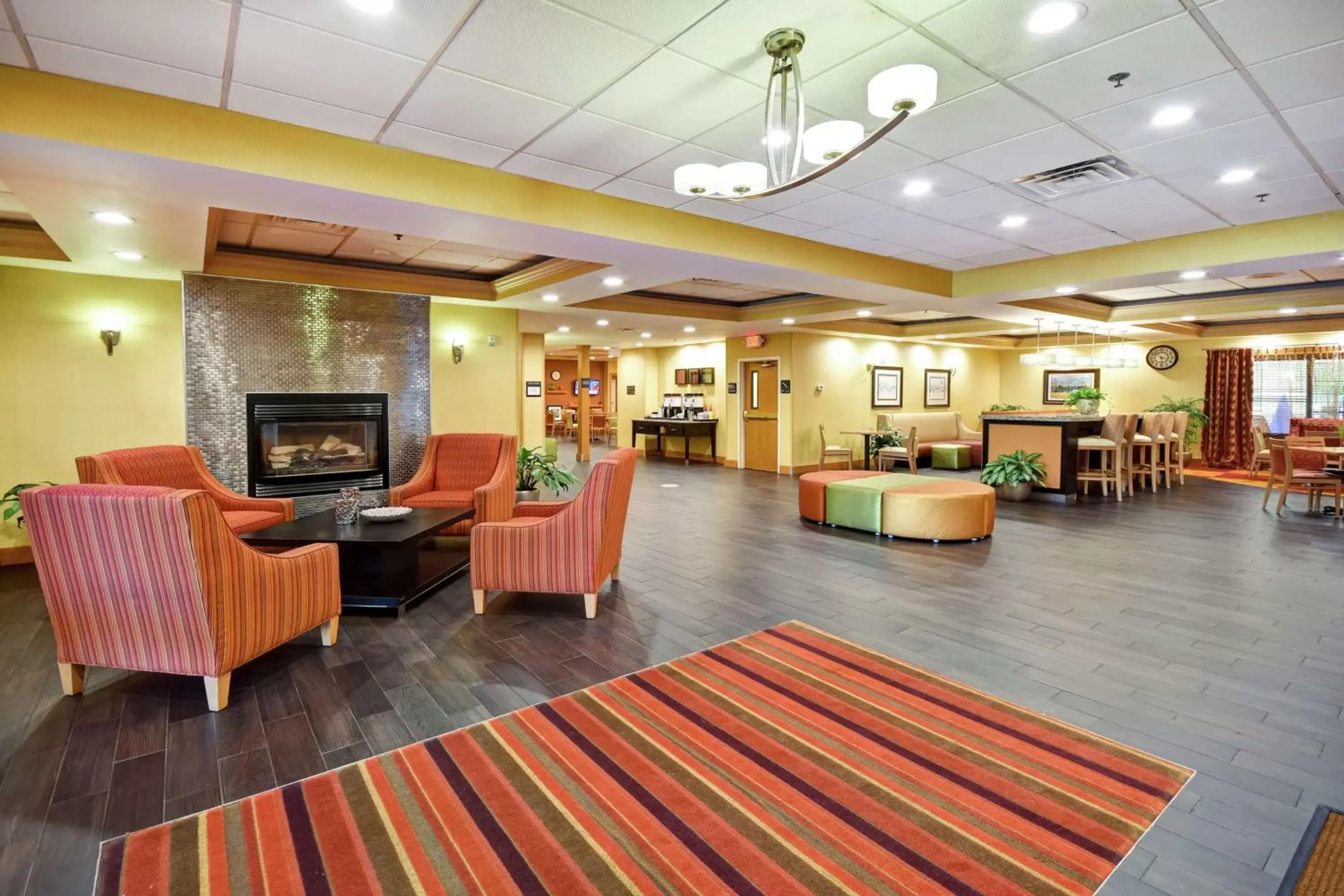 Lobby or reception, Banquet Facilities in Hampton Inn Chicopee - Springfield