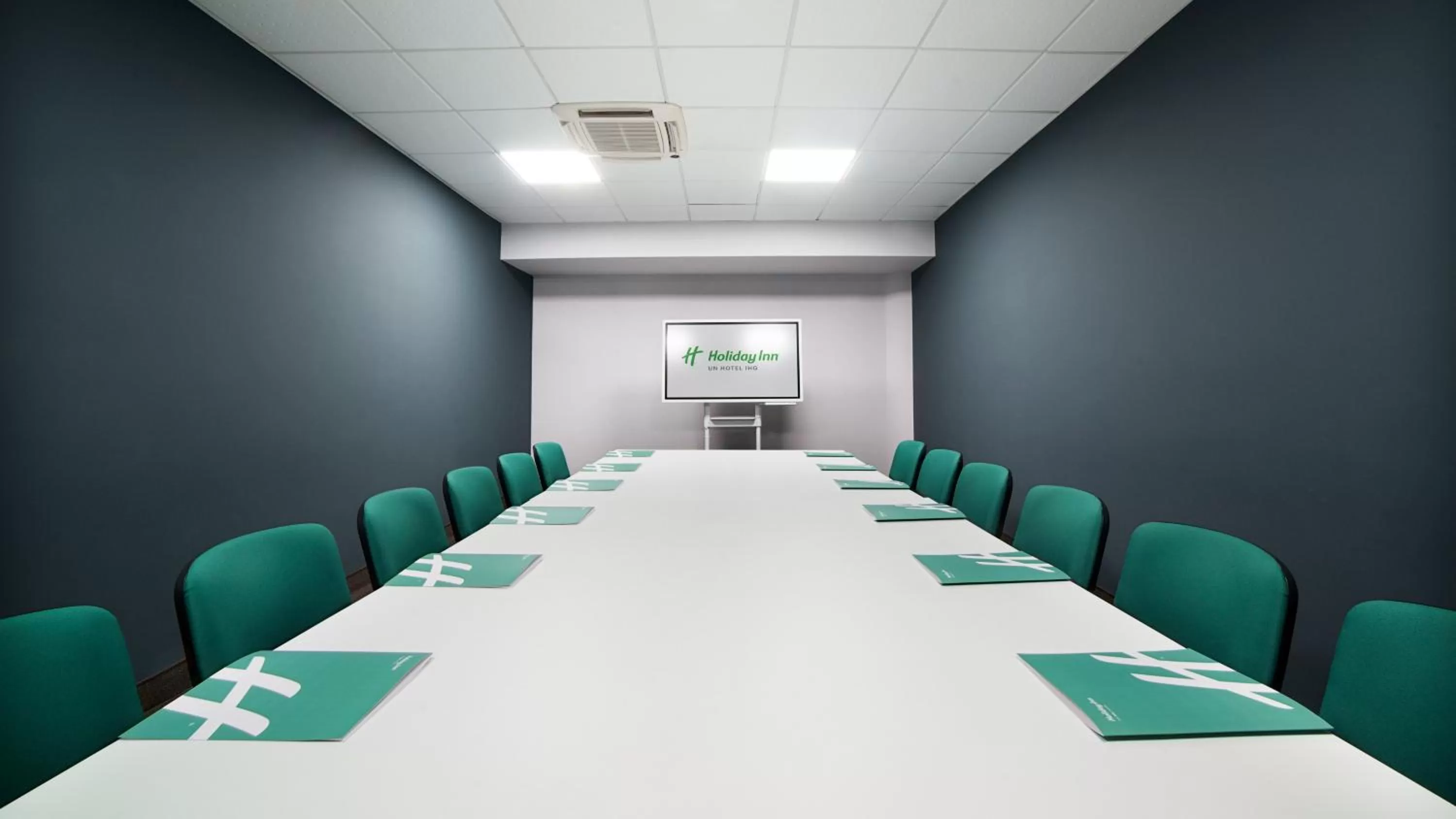 Meeting/conference room in Holiday Inn Nola - Naples Vulcano Buono, an IHG Hotel