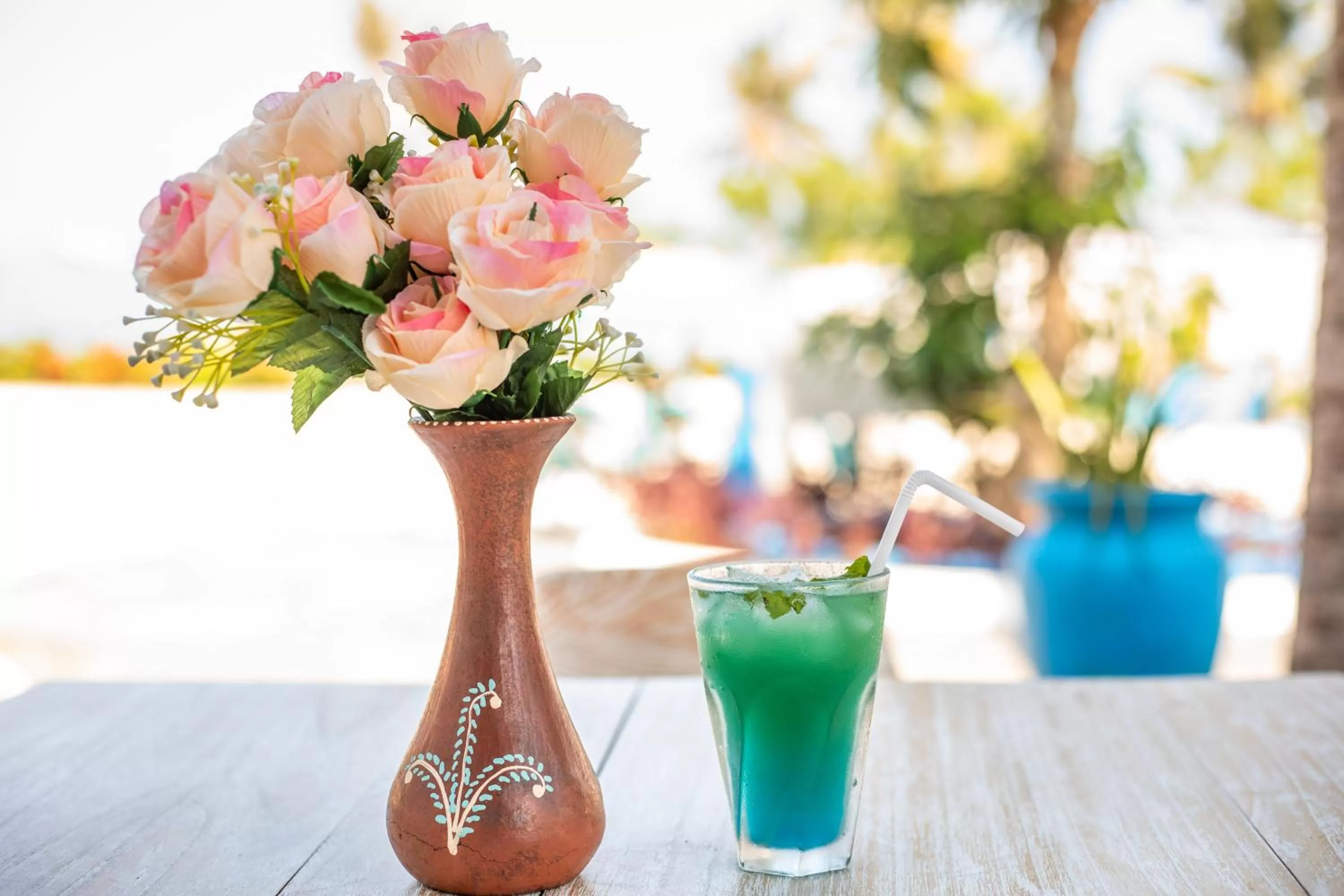 Restaurant/places to eat in Santorini Beach Resort