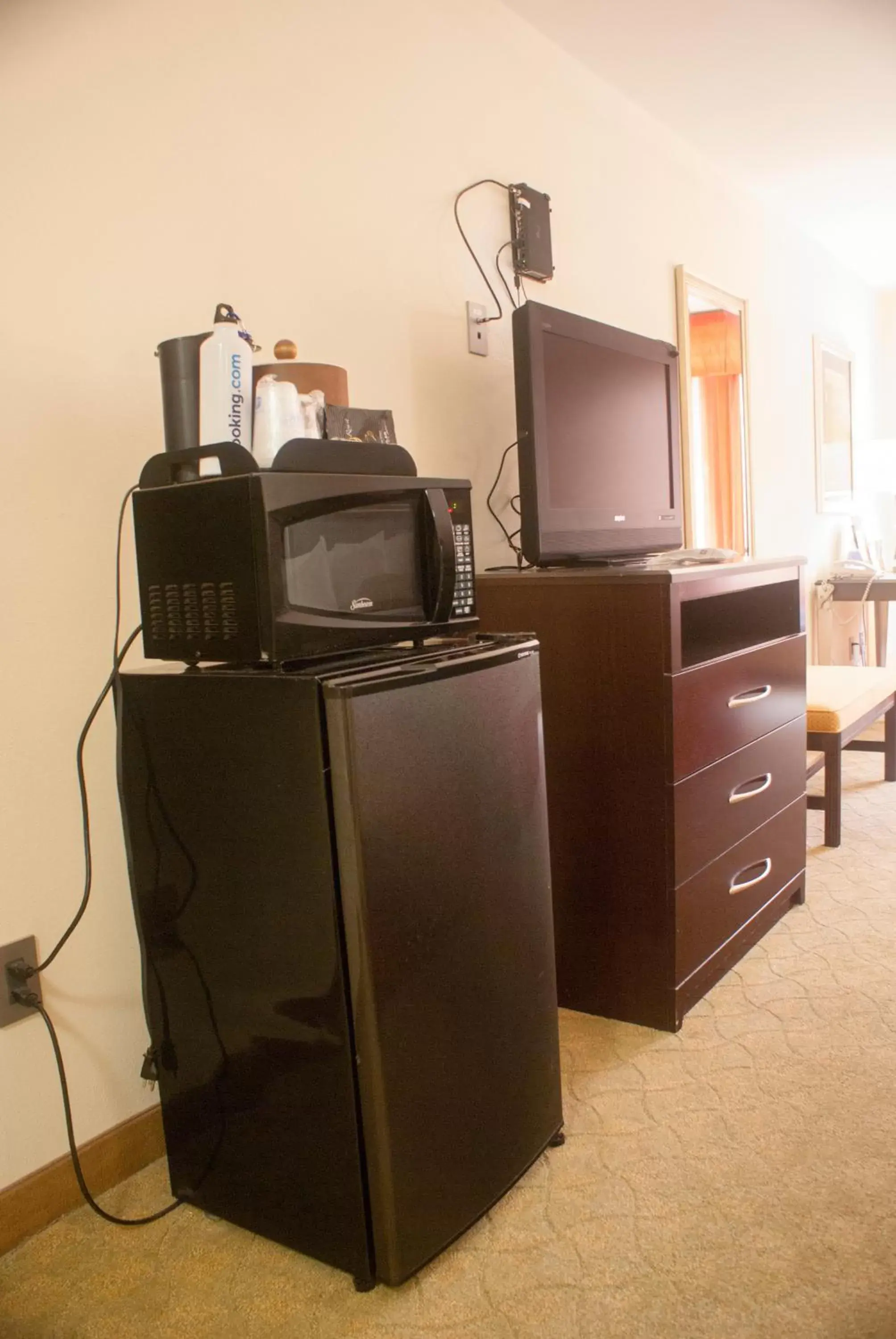 TV and multimedia, TV/Entertainment Center in Best Western Plus Cecil Field Inn & Suites