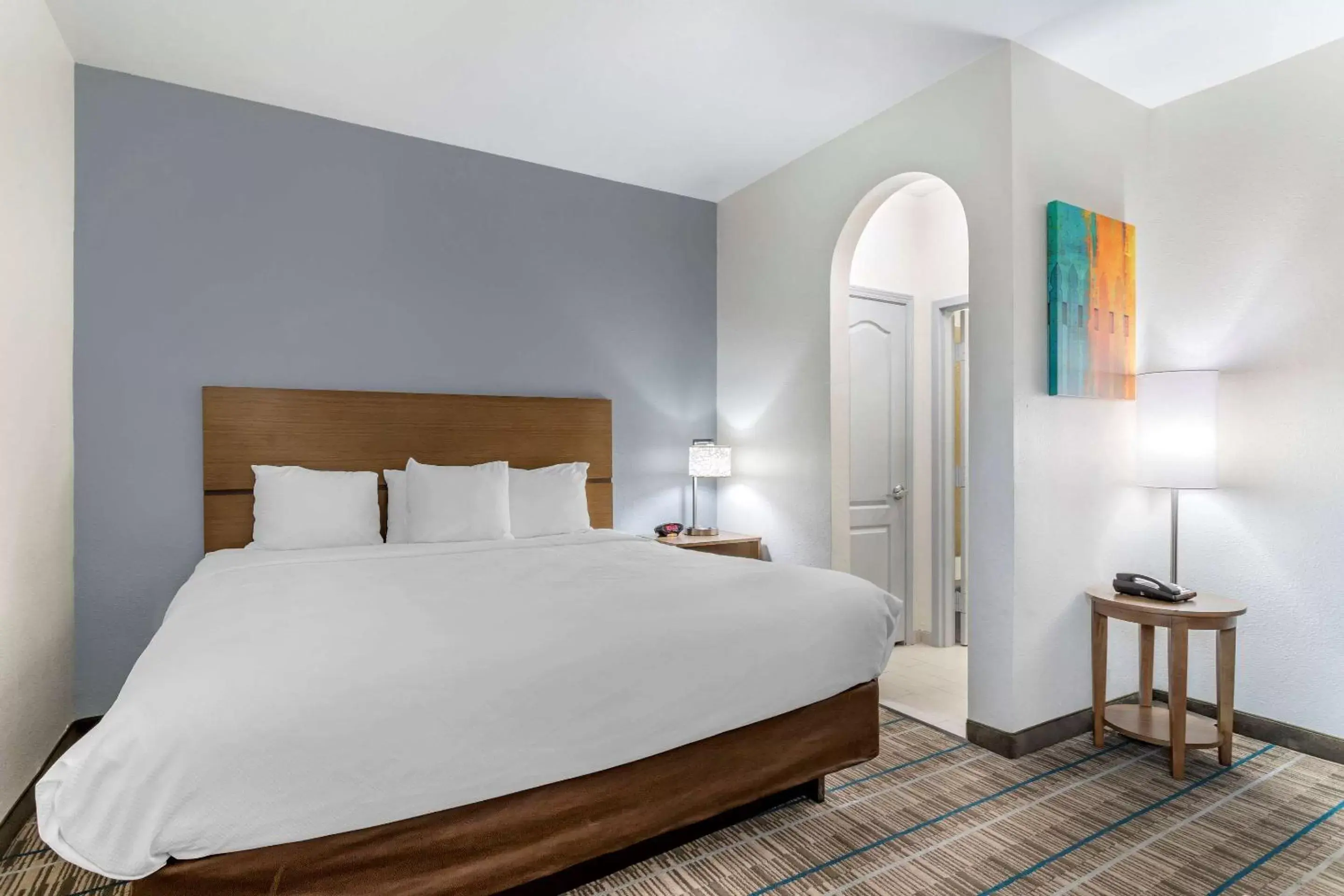 Photo of the whole room, Bed in MainStay Suites Port Arthur - Beaumont South Photo of the whole room, Bed in MainStay Suites Port Arthur - Beaumont South