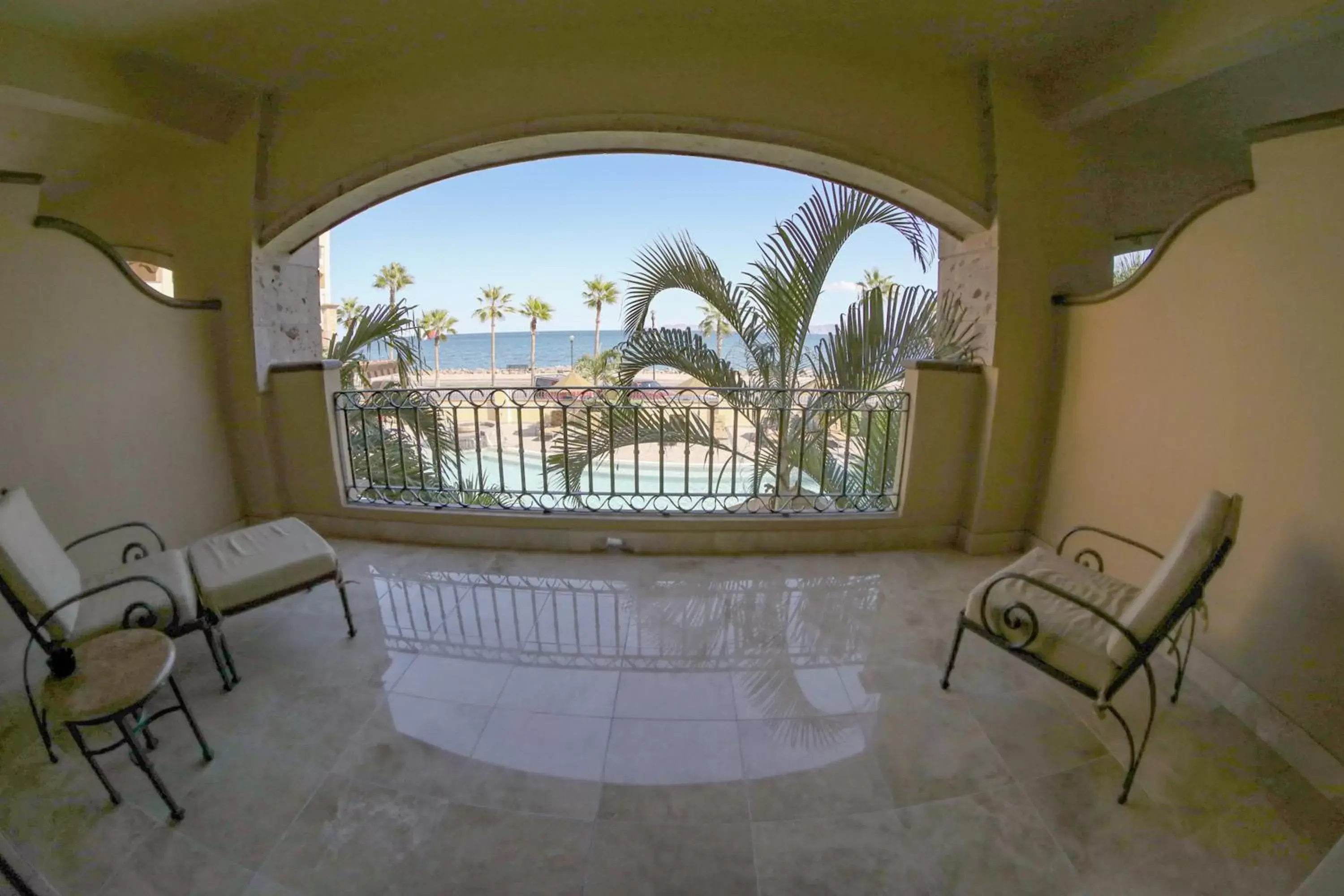 Balcony/Terrace in La Mision Loreto