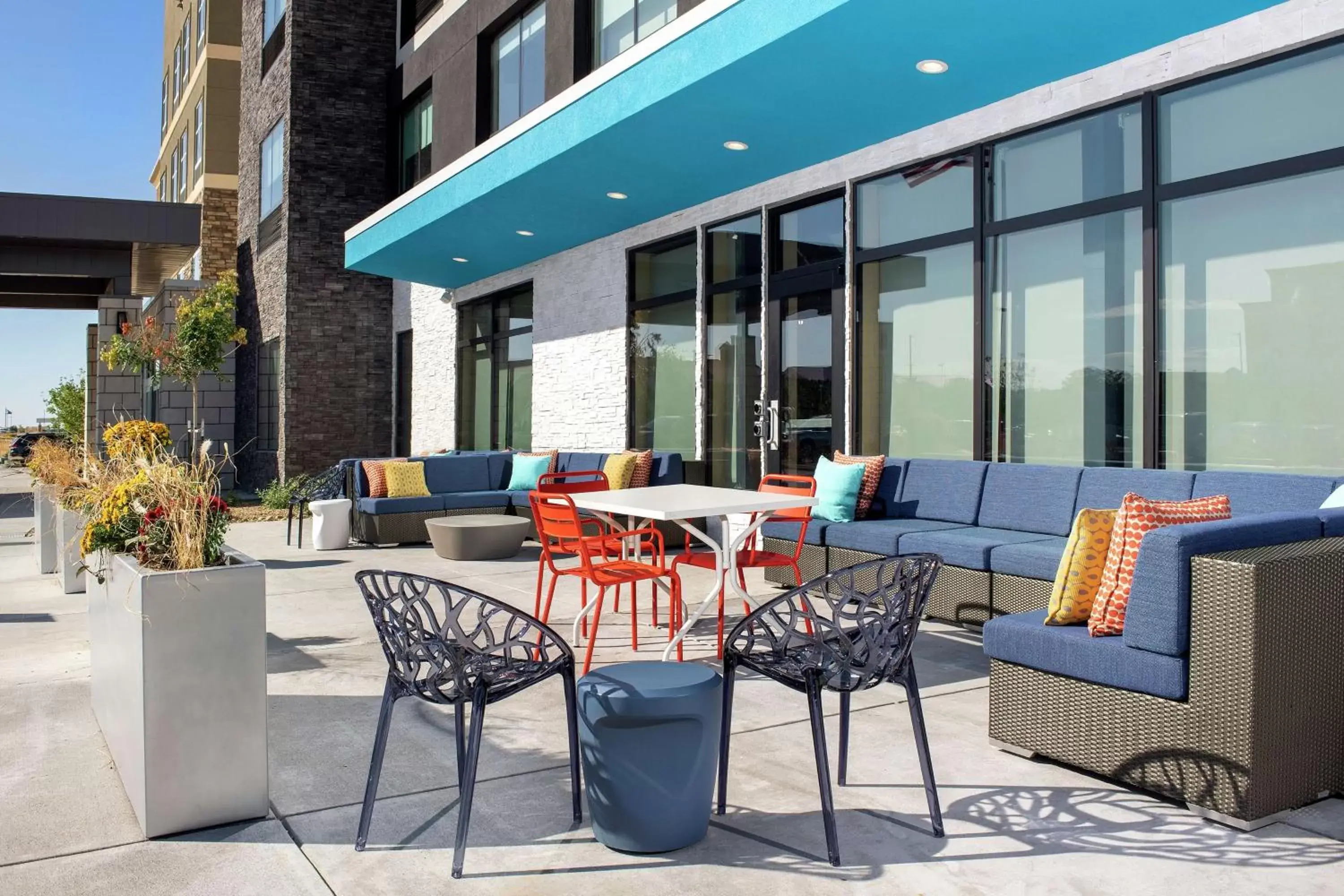 Patio in Tru By Hilton Denver Airport Tower Road