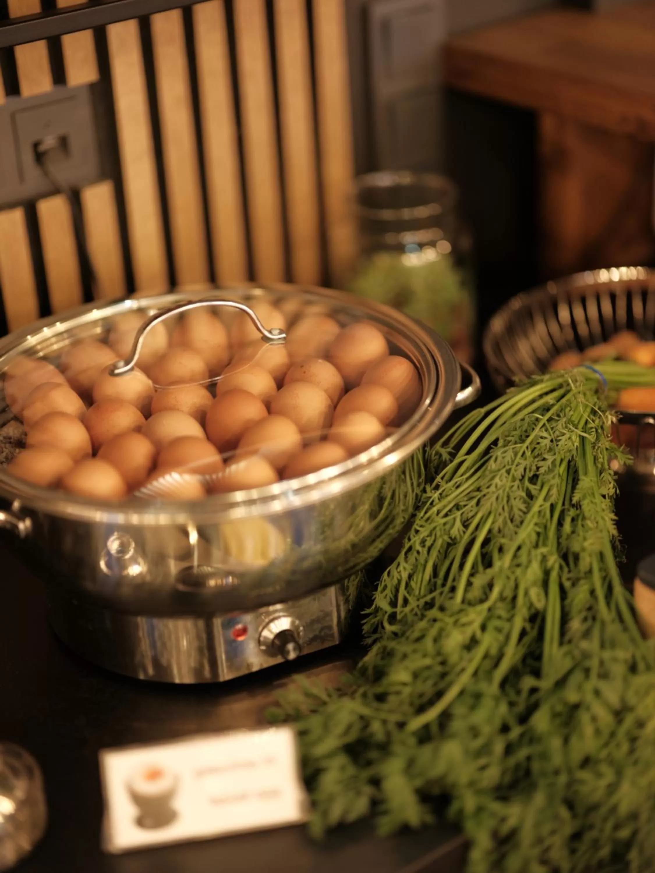 Food and drinks in THE ROOMS - Hotel & House