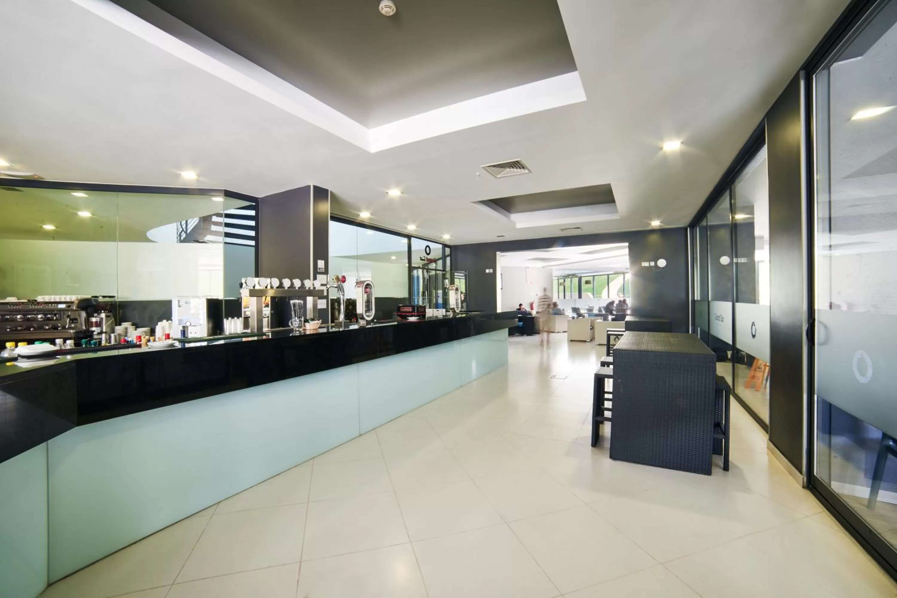 Lounge or bar in RR Alvor Baía Resort