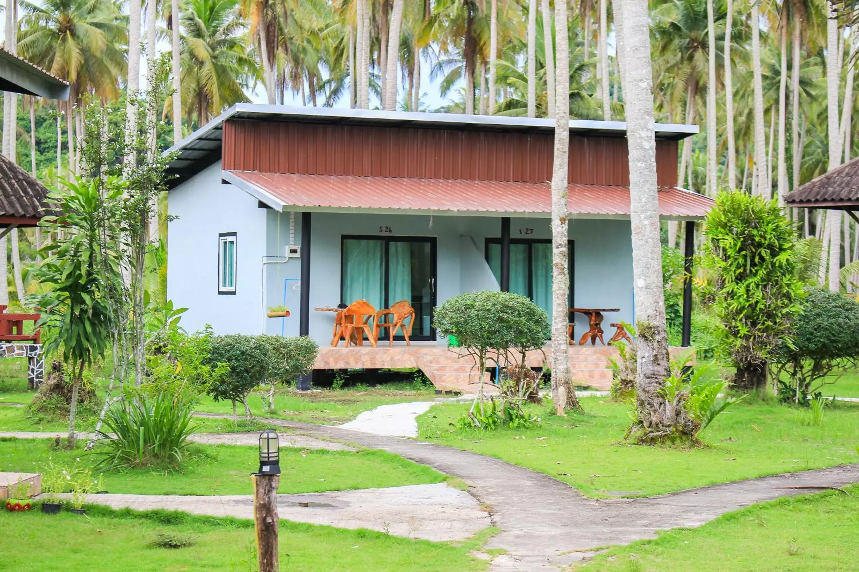 Property building in Koh Kood Far East Resort