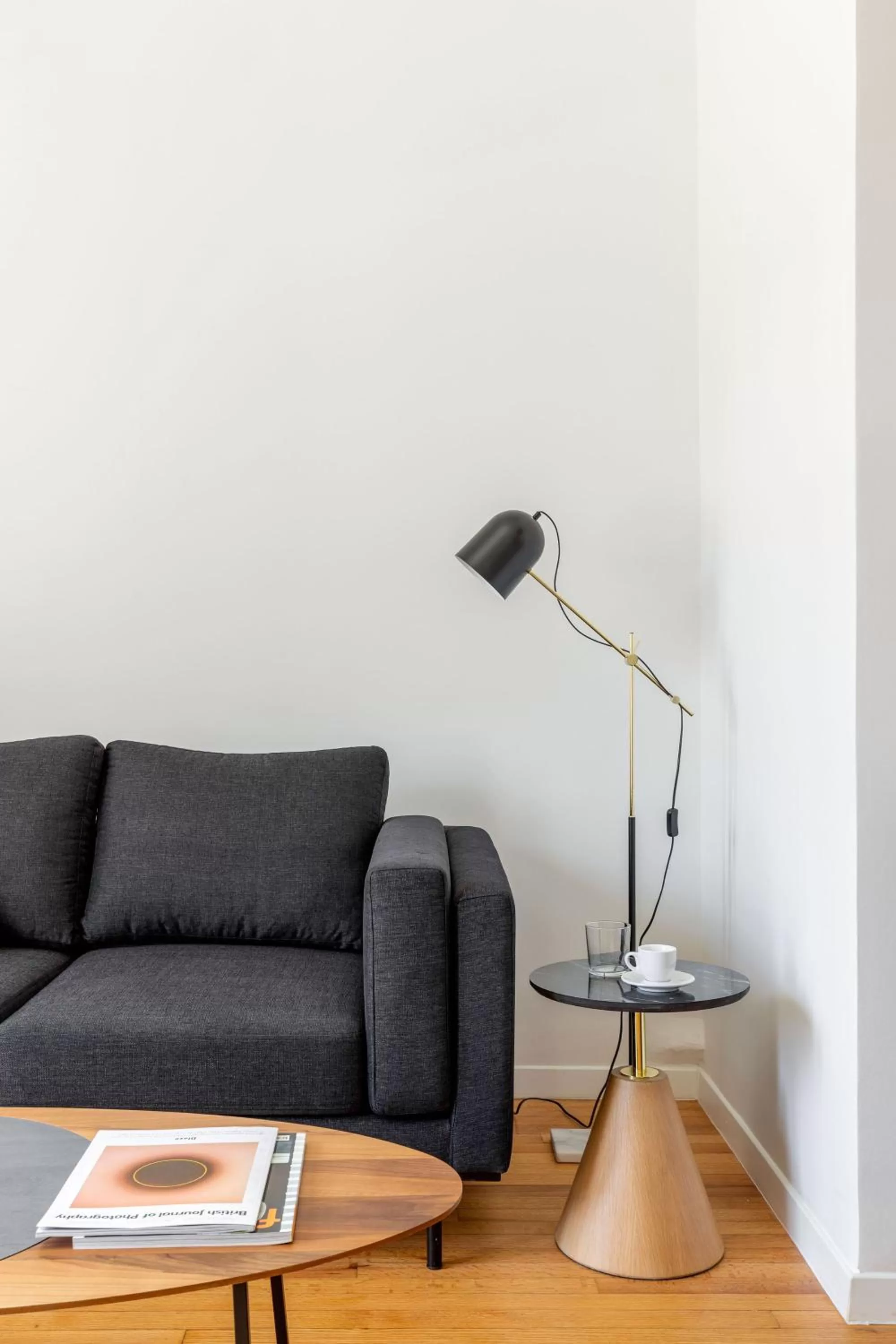 Living room, Seating Area in ZOIA The Met by UPSTREET