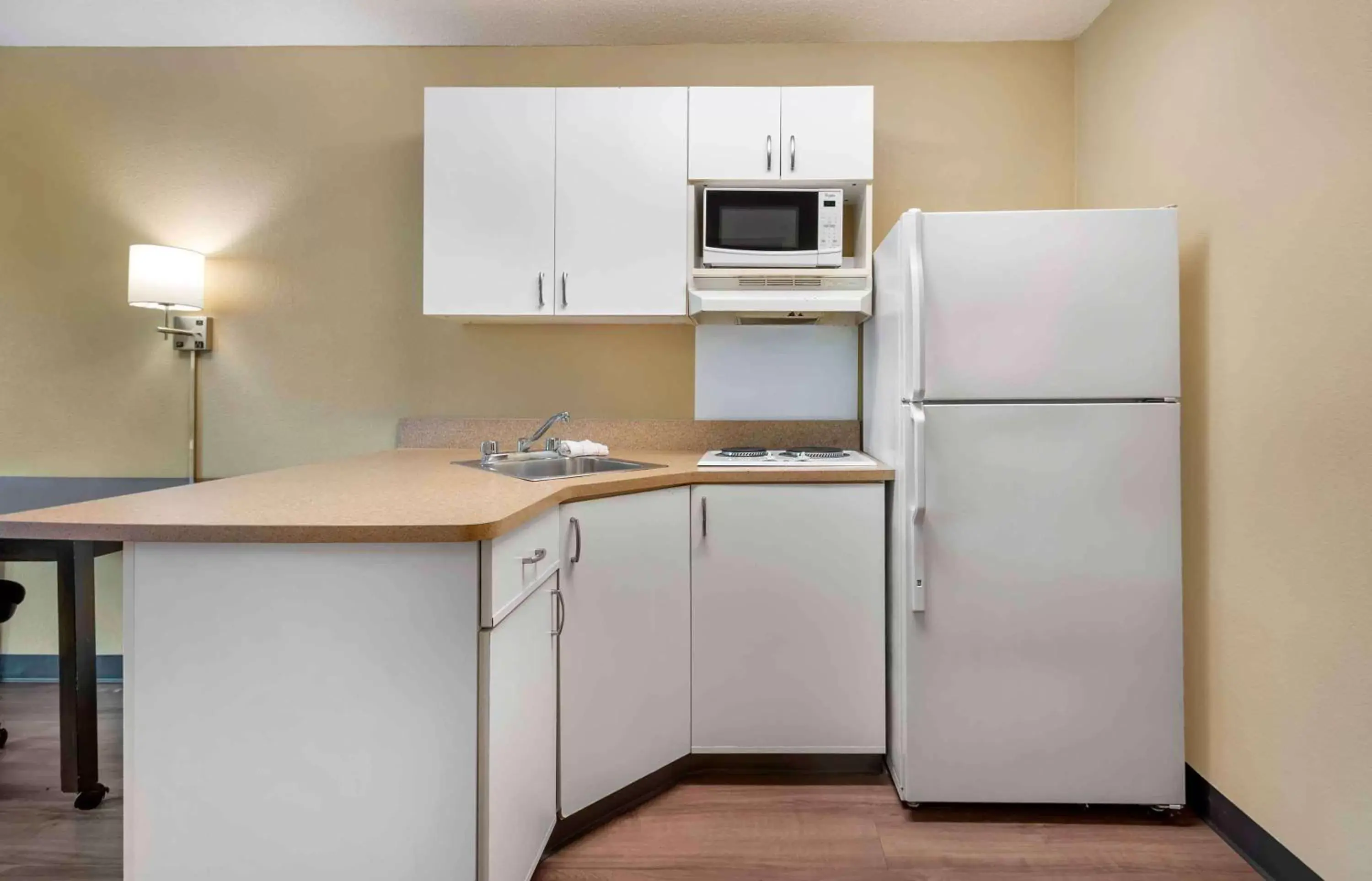 Bedroom, Kitchen/Kitchenette in Extended Stay America Suites - Philadelphia - Cherry Hill