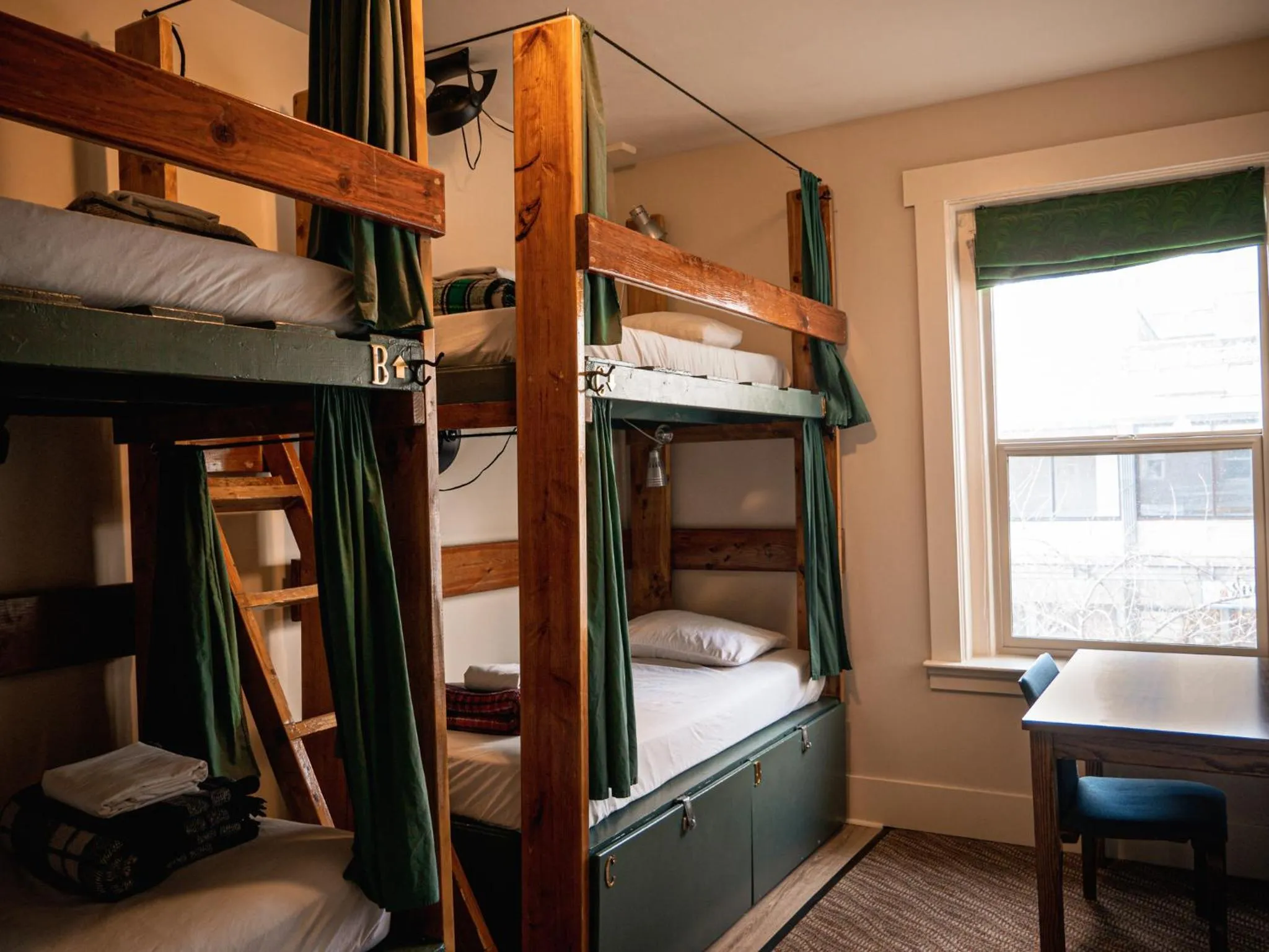 Bed in Green Tortoise Hostel Seattle