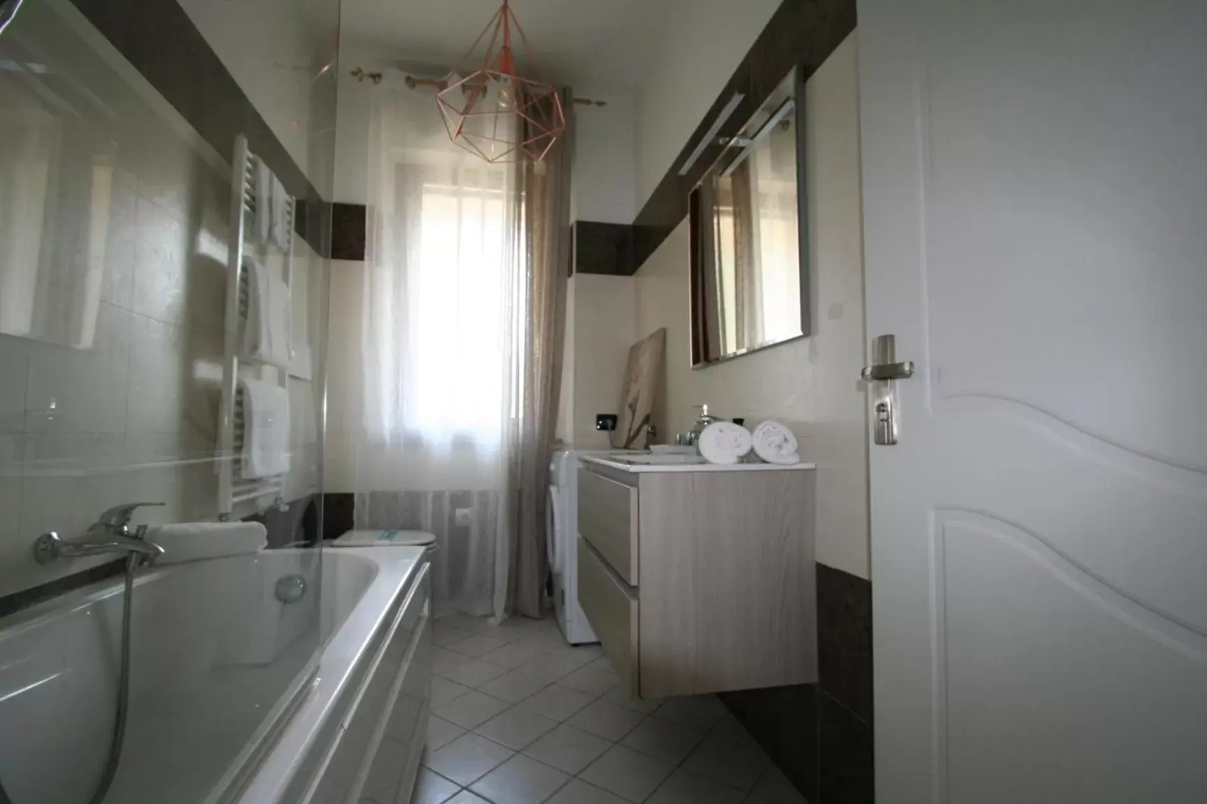 Bathroom in HQ Aparthotel Milano Inn - Smart Suites