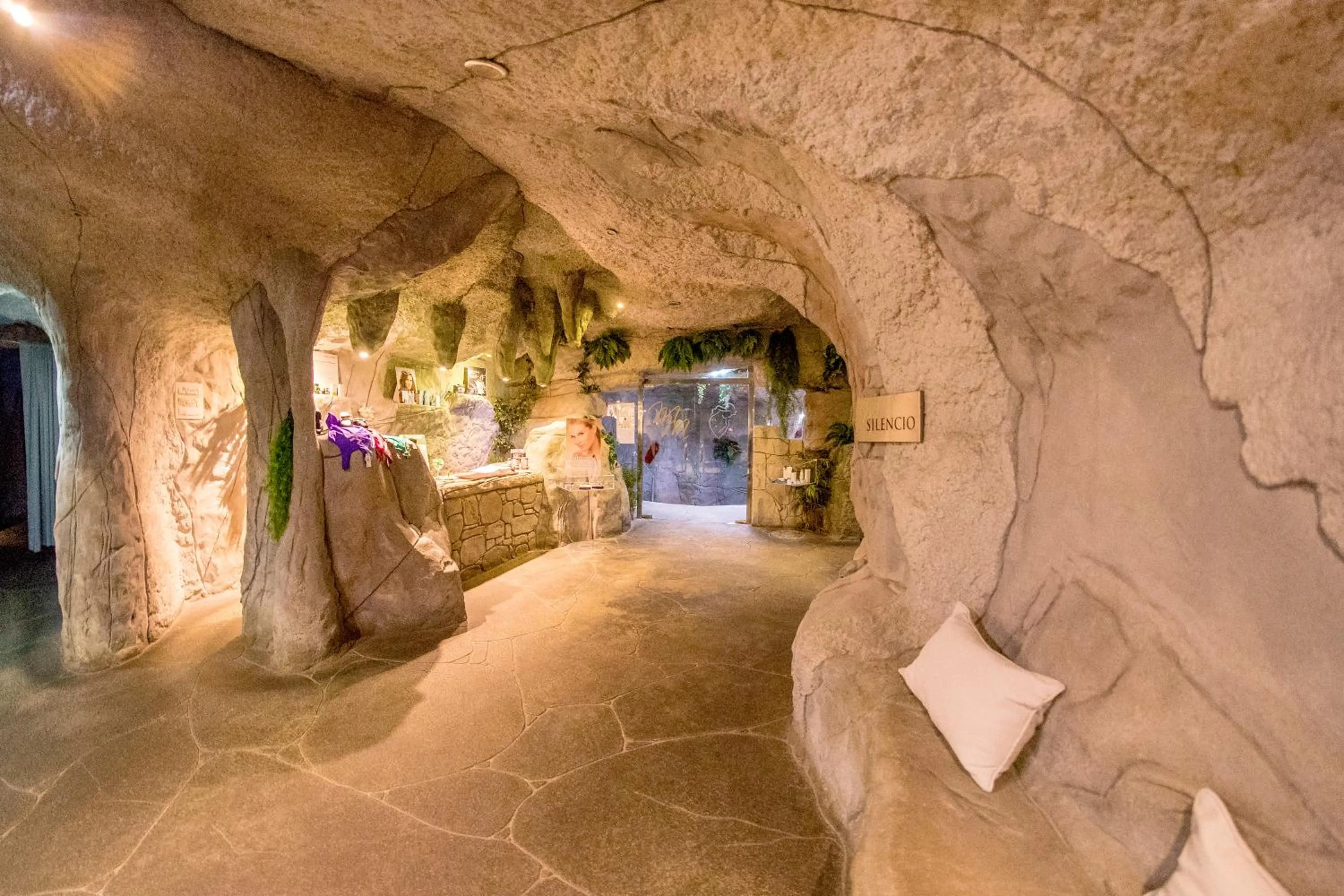 Spa and wellness centre/facilities in Hotel & Spa María Manuela