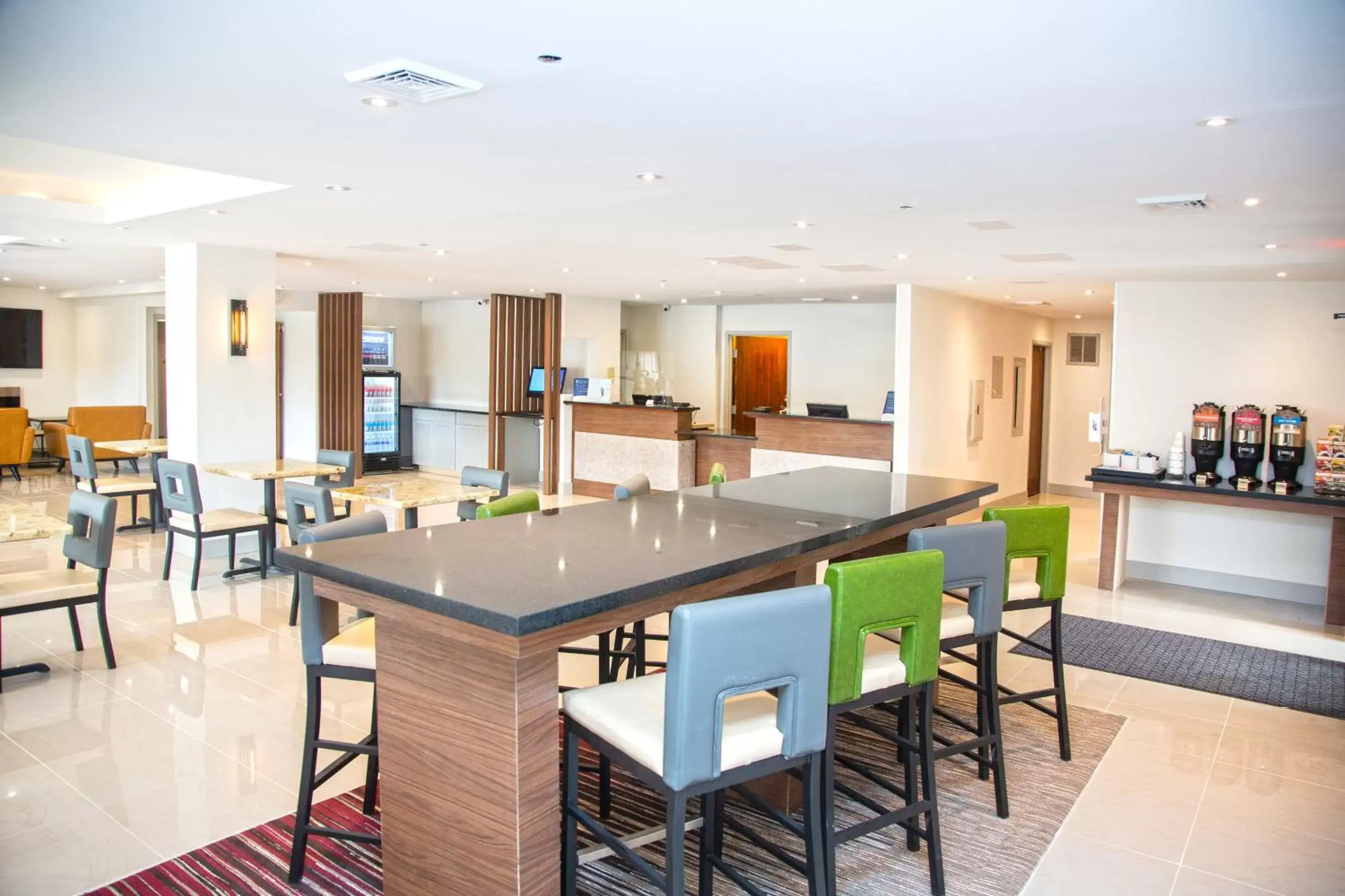 Breakfast, Restaurant/Places to Eat in Extended Stay America Suites Springfield