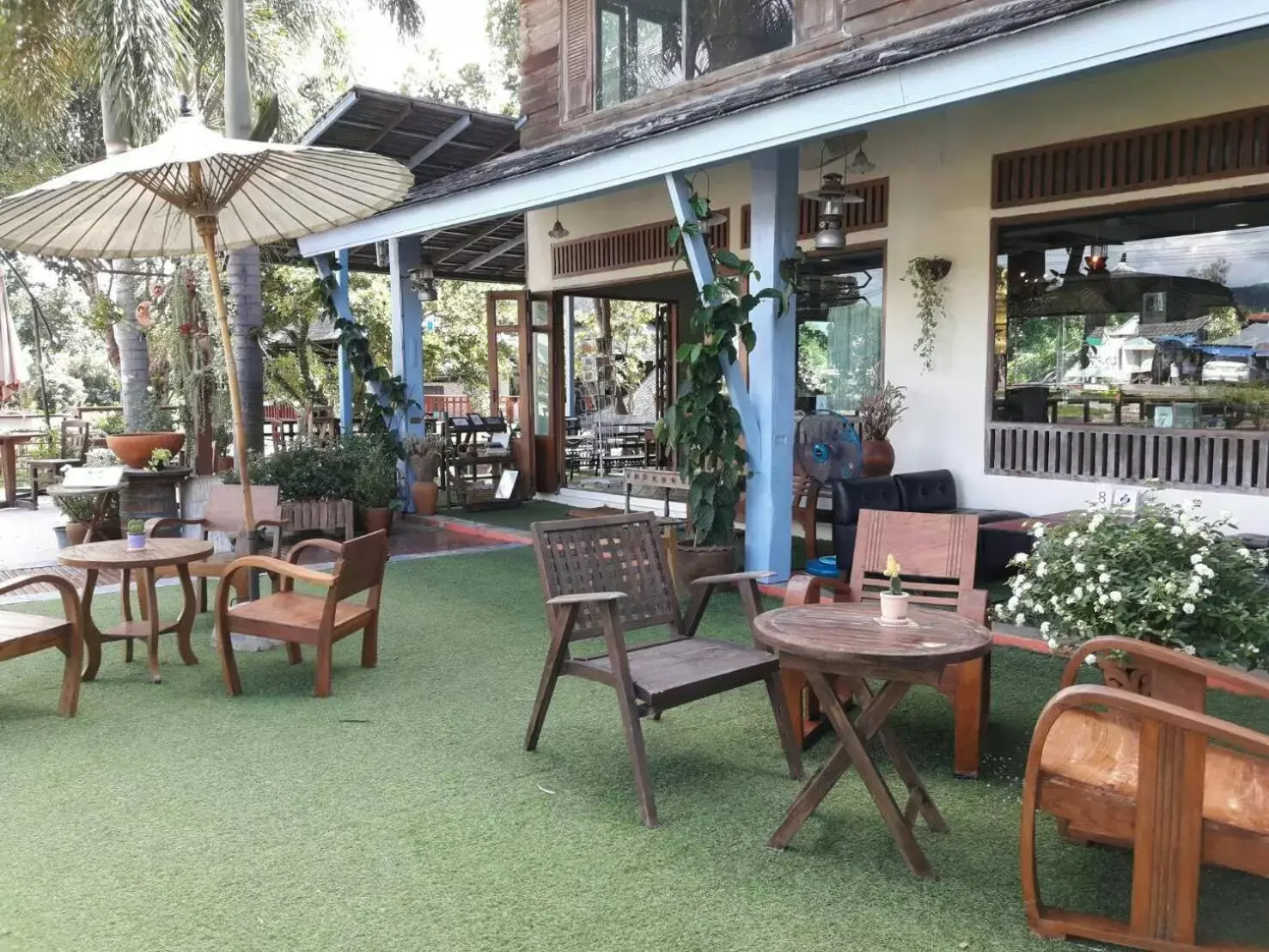 Restaurant/Places to Eat in Bura Lumpai Resort