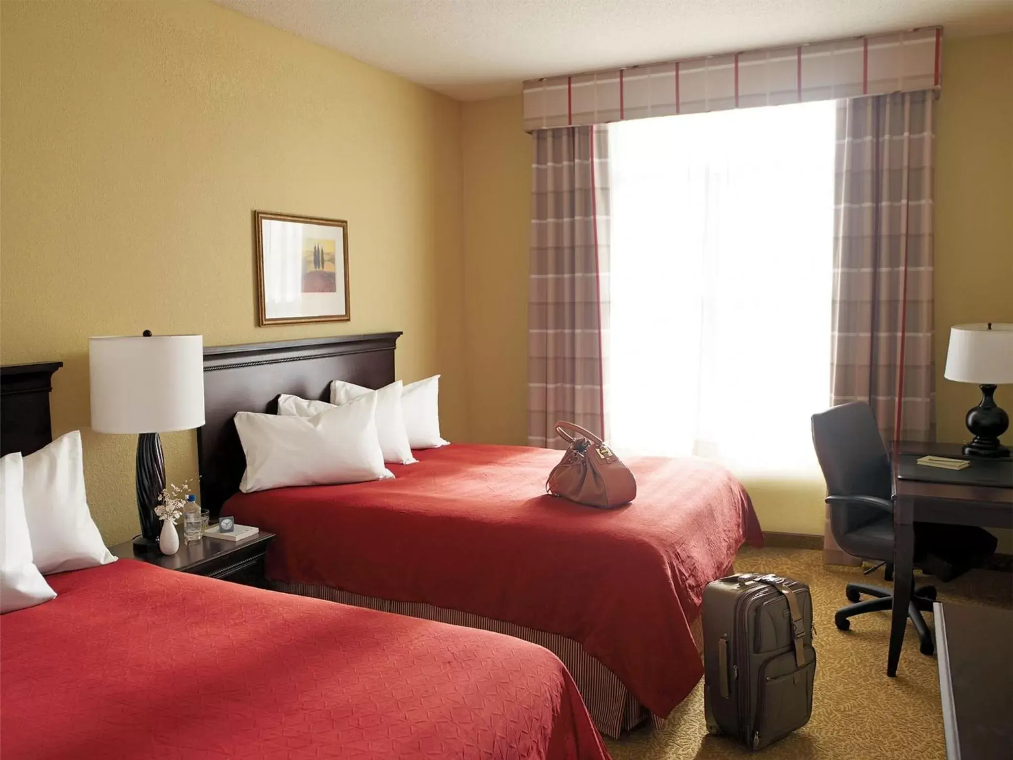 Photo of the whole room, Bed in Country Inn & Suites by Radisson, Frackville (Pottsville), PA